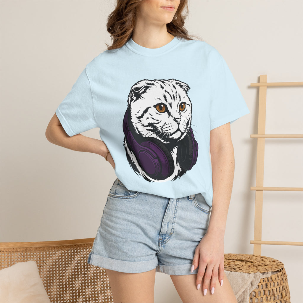 Cat Headphones Shirt Cat Music Gift Women Bold Graphic Tee Kitty Headphones T-Shirt Feline Fan Cat Graphic Tshirt Melody Graphic Music
