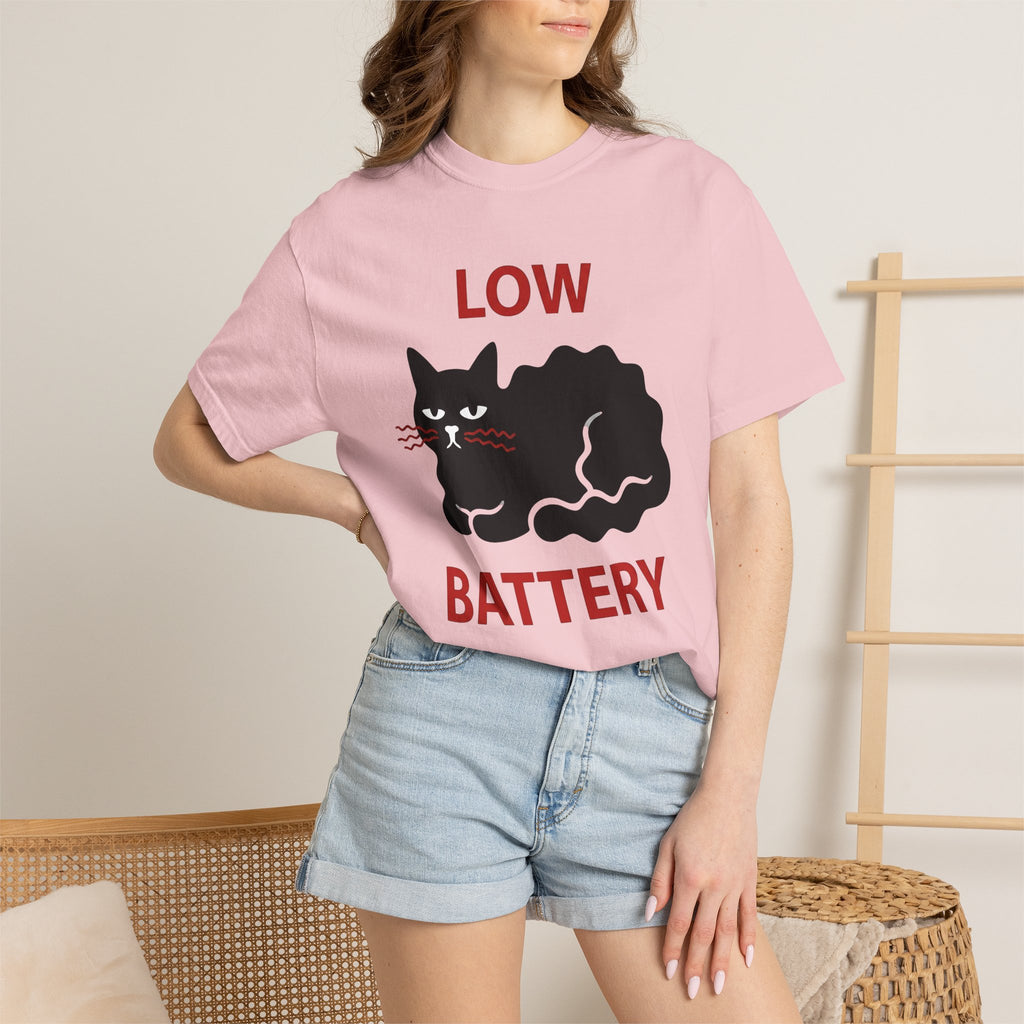 Black Cat Shirt Cat Humor Gift Women Bold Graphic Tee Kitty T-Shirt Feline Fan Graphic Design Illustration Minimalist Wavy Lines Tshirt