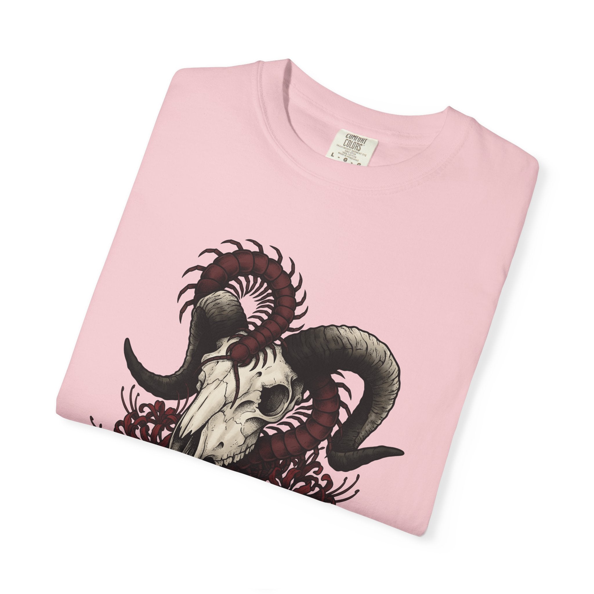 Horned Skull Shirt Animals Greenery Gift Women Creepy Tee Skull T-Shirt Wildlife Fan Dark Tshirt Foliage Graphic Macabre Insect Tshirt