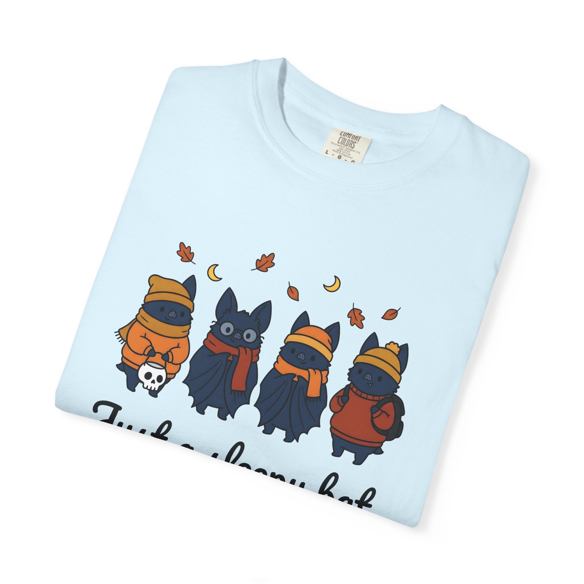 Adorable Bat Shirt Halloween Wildlife Gift Women Comic Tee Flying Fox T-Shirt Spooky Fan Cartoon Tshirt Animal Graphic Chibi Fall Foliage
