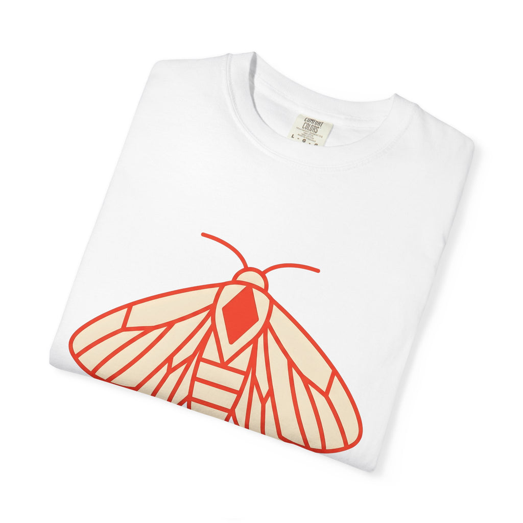 Moth Illustration Shirt Boho Chic Outdoors Gift Women Simple Tee Moth T-Shirt Bohemian Fan Minimalist Tshirt Nature Graphic Contemporary