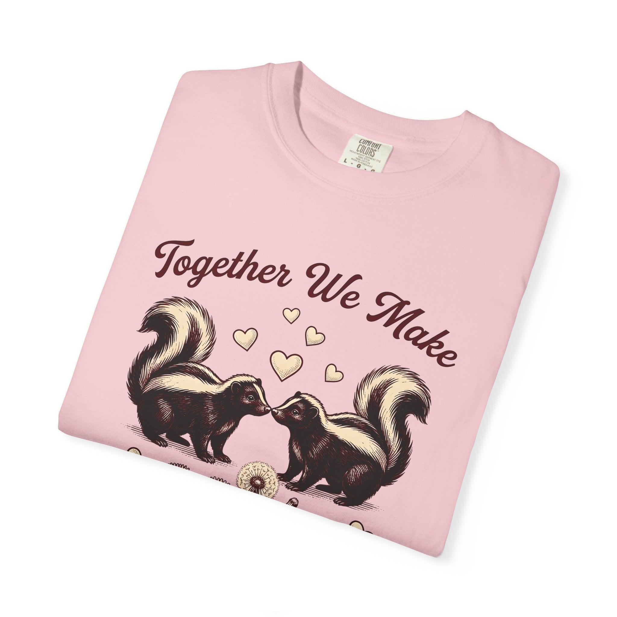 Skunk Duo Shirt St Valentines Day Fauna Gift Women Classic Tee Skunks T-Shirt Valentine Fan Vintage Tshirt Wildlife Graphic Doodle Heart