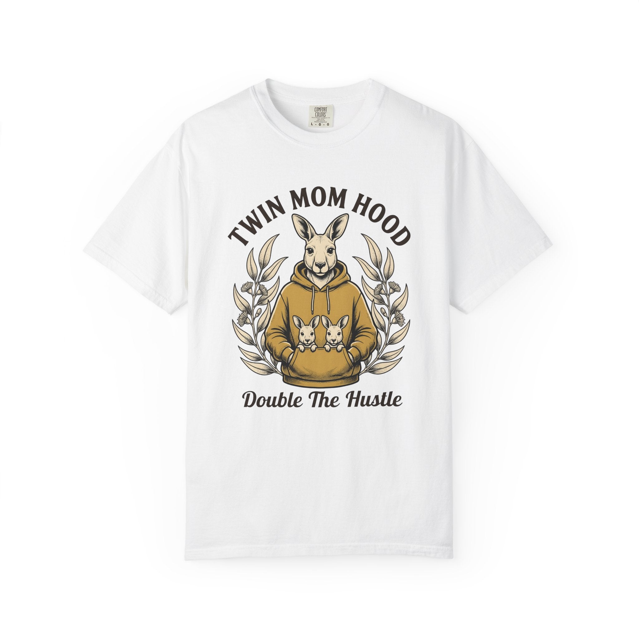 Kangaroo Hoodie Shirt Mom Animal Gift Women Vintage Tee Kangaroo T-Shirt Mother Fan Retro Tshirt Wildlife Graphic Hand Drawn Floral Tshirt