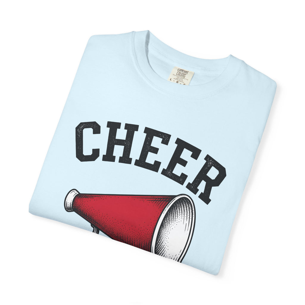 Megaphone Graphic Shirt Cheer Mom Sports Gift Women Vintage Tee Loudspeaker T-Shirt Athlete Fan Retro Illustration Graphic Retro Bold Text
