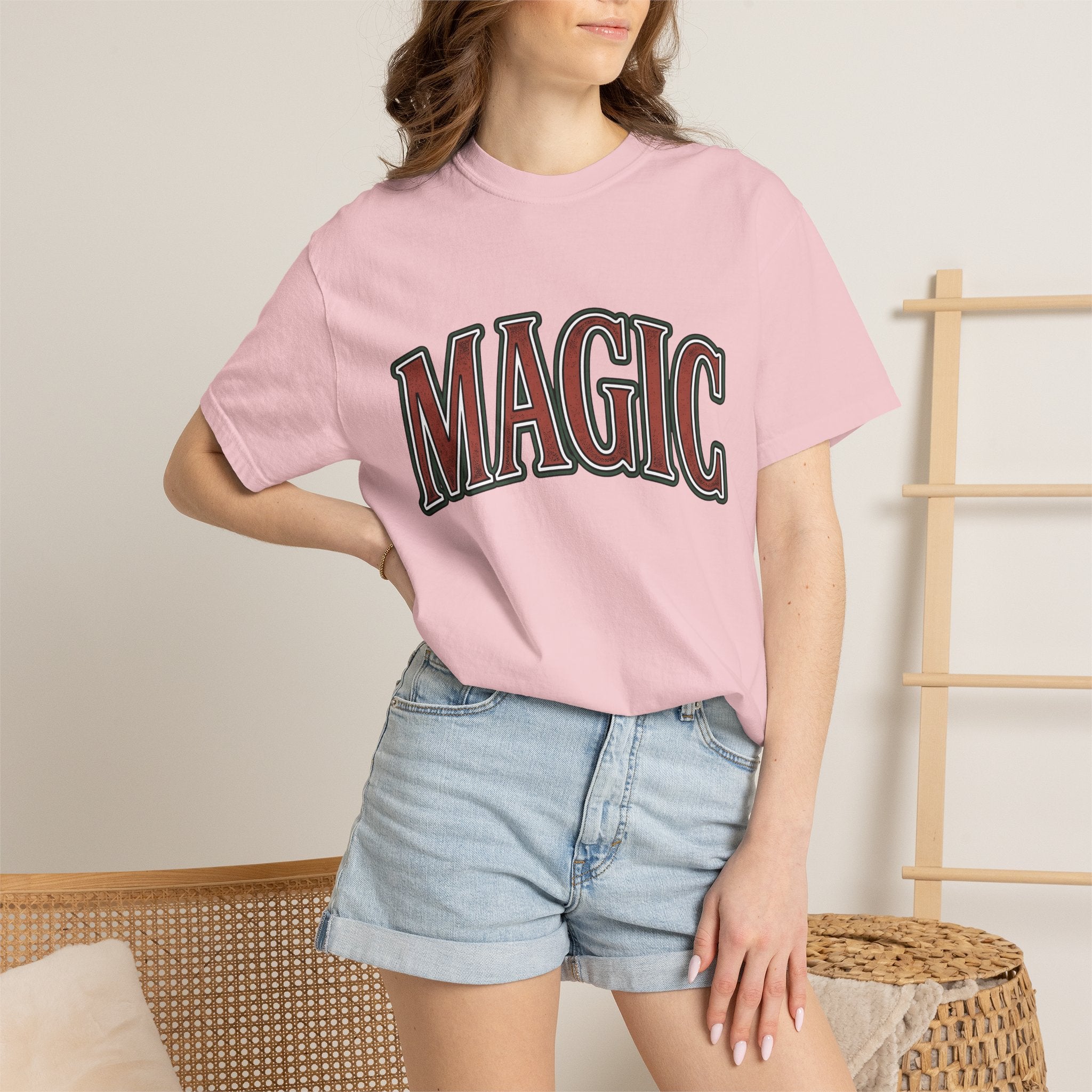 Curved Vintage Lettering Shirt Christmas Seasonal Gift Women Retro Tee Typography T-Shirt Xmas Fan Vintage Tshirt Holiday Graphic Simple