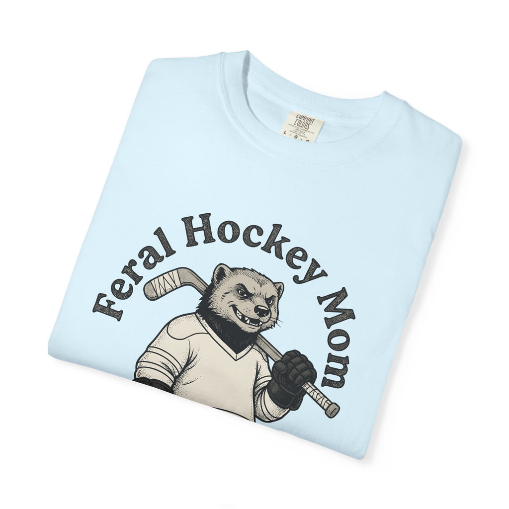 Wolverine Hockey Shirt Moms Games Gift Women Distressed Tee Hockey T-Shirt Mom Fan Vintage Tshirt Gaming Graphic Doodle Hockey Stick Tshirt