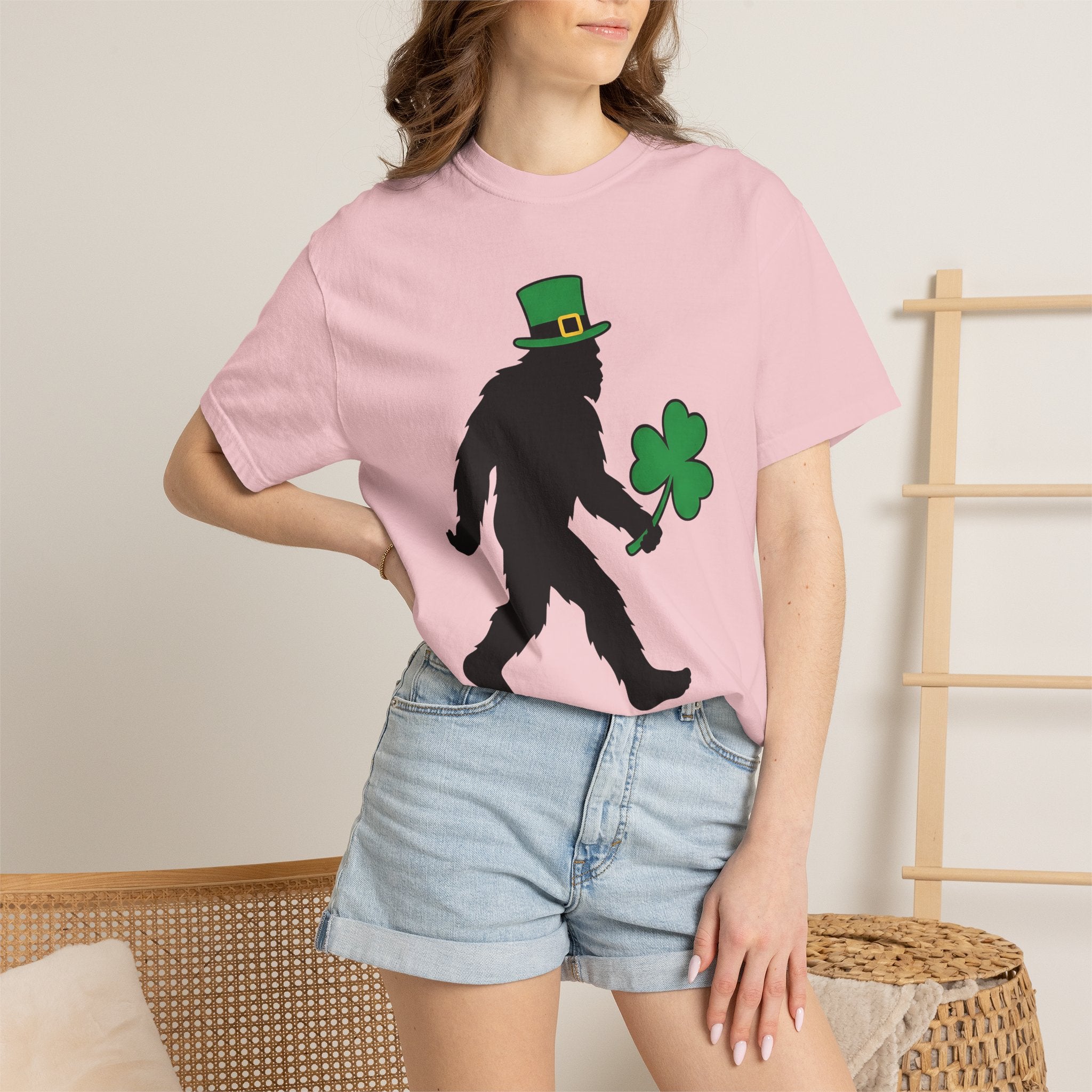 Bigfoot Leprechaun Shirt St Patrick's Day Cryptids Gift Women Cartoon Tee Sasquatch T-Shirt St Patricks Fan Toon Tshirt Crypto Graphic