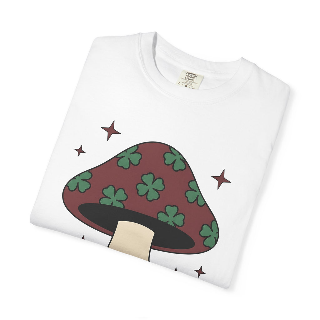 Four Leaf Mushroom Shirt St Patrick's Day Plants Gift Women Retro Tee Shroom T-Shirt Luck Fan Vintage Tshirt Fungi Graphic Simple Glimmers