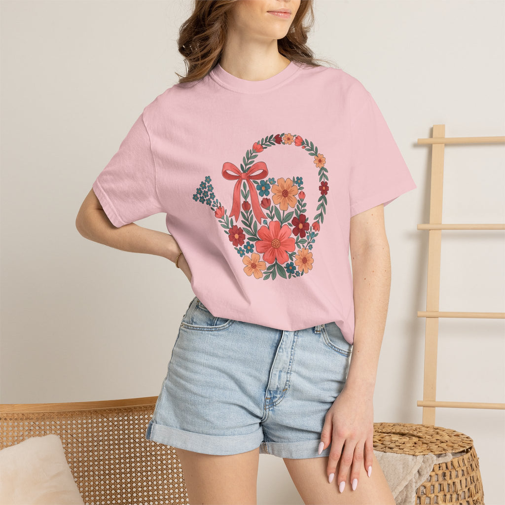Flower Watering Can Shirt Easter Backyard Gift Women Rustic Tee Watering Can T-Shirt Spring Fan Vintage Tshirt Yard Graphic Retro Ribbon