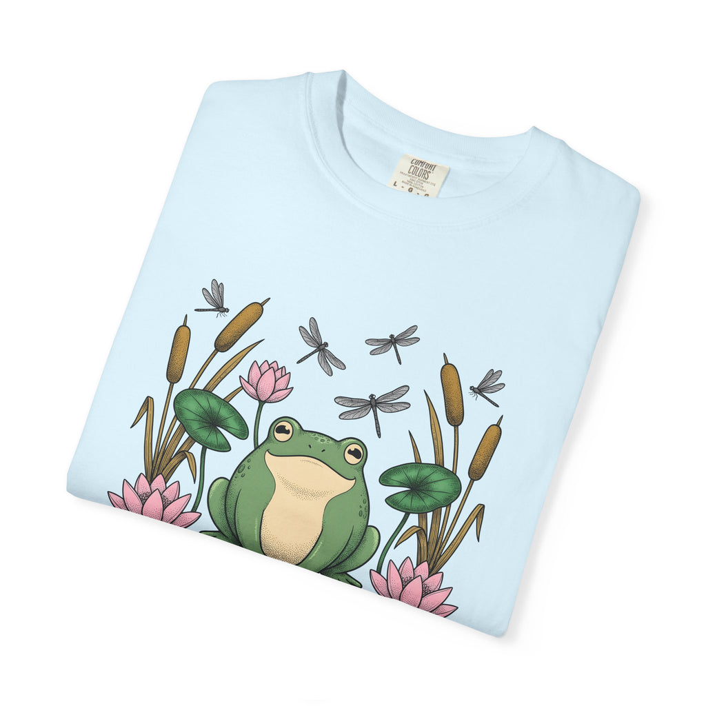 Frog Water Lily Shirt Animals & Flowers Wildlife Gift Women Floral Tee Toad T-Shirt Animal Fan Botanical Tshirt Wildlife Graphic Retro
