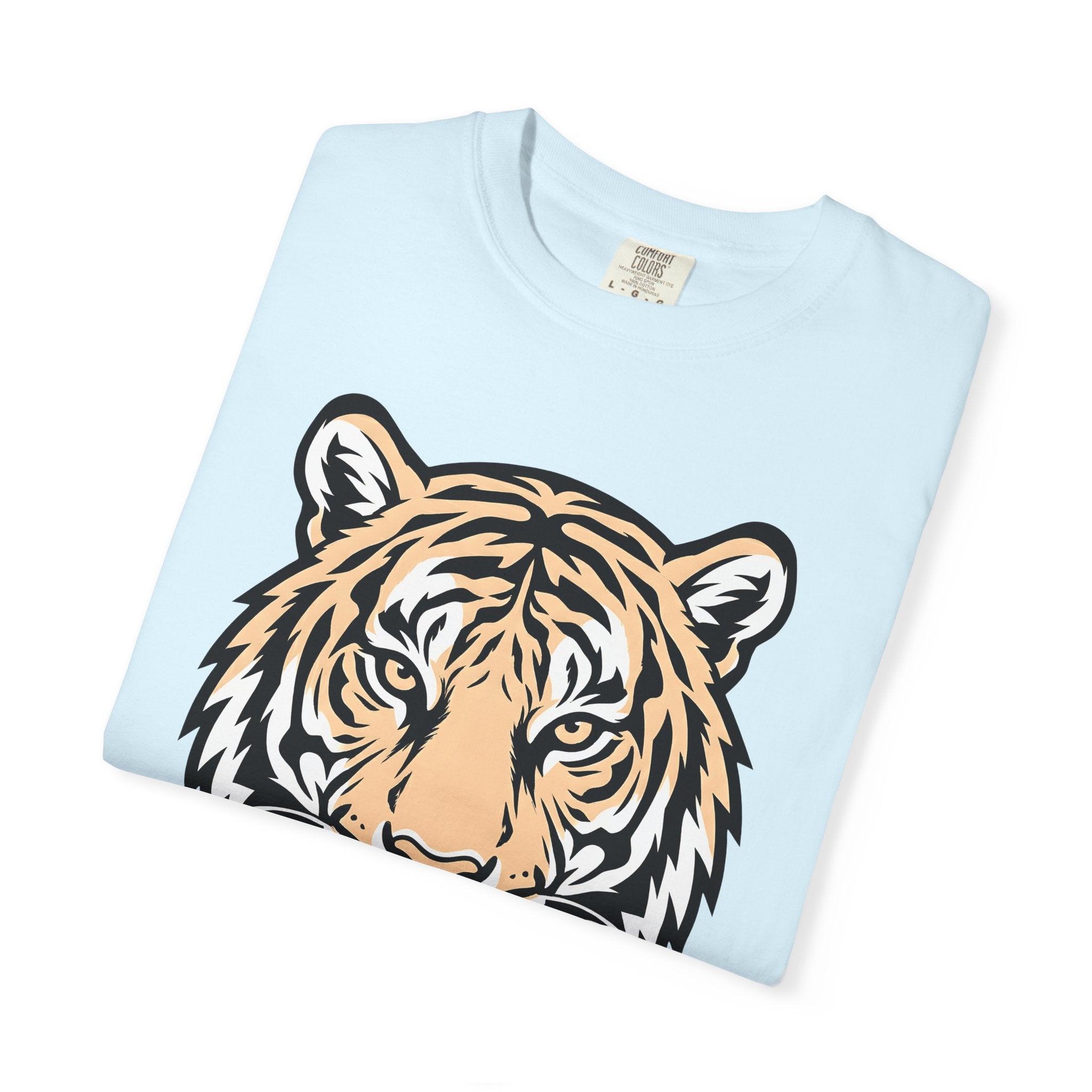 Tiger Face Shirt Animals Wildlife Gift Women Bold Graphic Tee Tiger T-Shirt Animal Fan Cat Graphic Wildlife Illustration Modern Animal