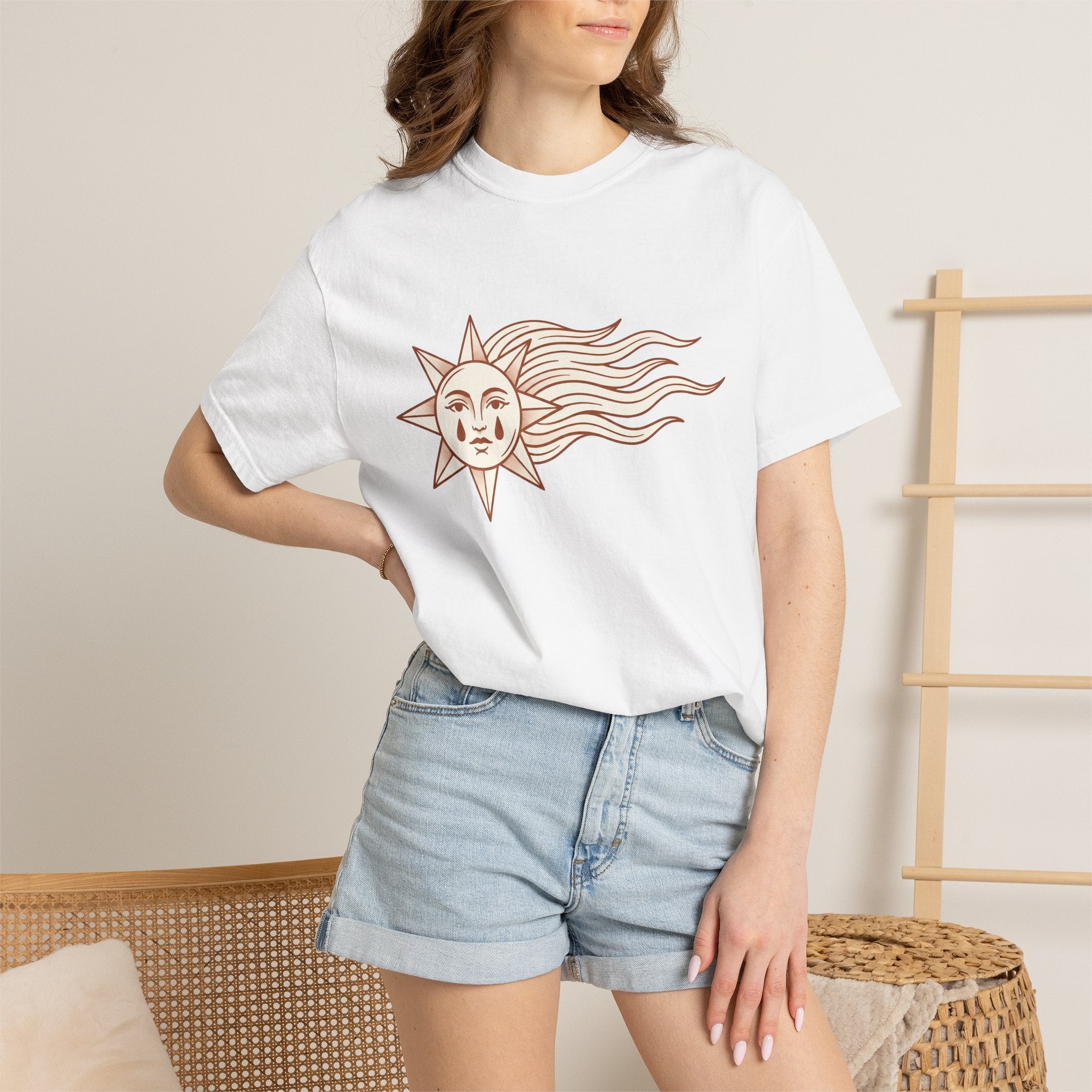 Sun Face Shirt Celestial Zodiac Gift Women Bohemian Tee Sun T-Shirt Galaxy Enthusiast Hippie Tshirt Astrology Graphic Retro Stars Tshirt