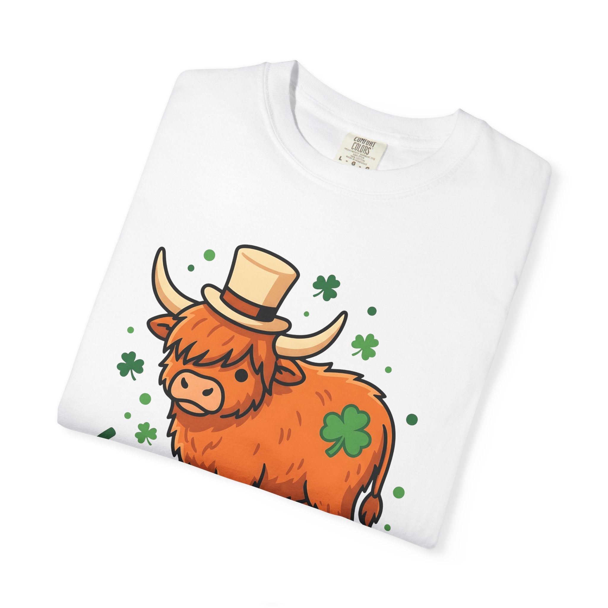 Highland Cow Shirt St Patrick's Day Animal Gift Women Cute Tee Cow T-Shirt St Patricks Day Fan Cute Tshirt Creature Graphic Cartoon Shamrock