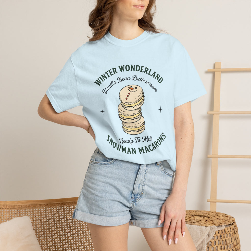 Snowman Treats Shirt Christmas Pastries Gift Women Line Art Tee Frosting T-Shirt Christmas Fan Minimalist Tshirt Bakery Graphic Classic
