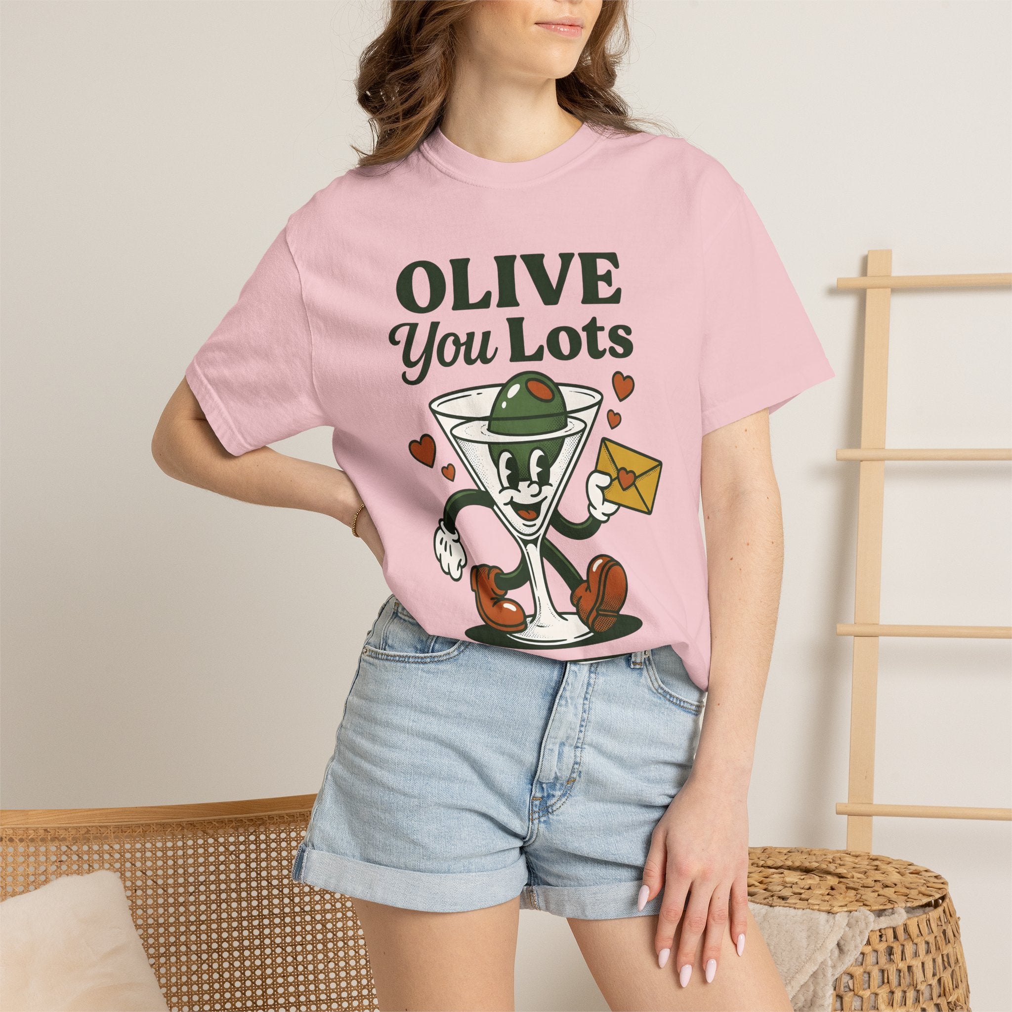 Olive Cocktail Glass Shirt Funny Cocktail Gift Women Cartoon Tee Martini Glass T-Shirt Humor Fan Comic Tshirt Cocktail Graphic Retro Hearts
