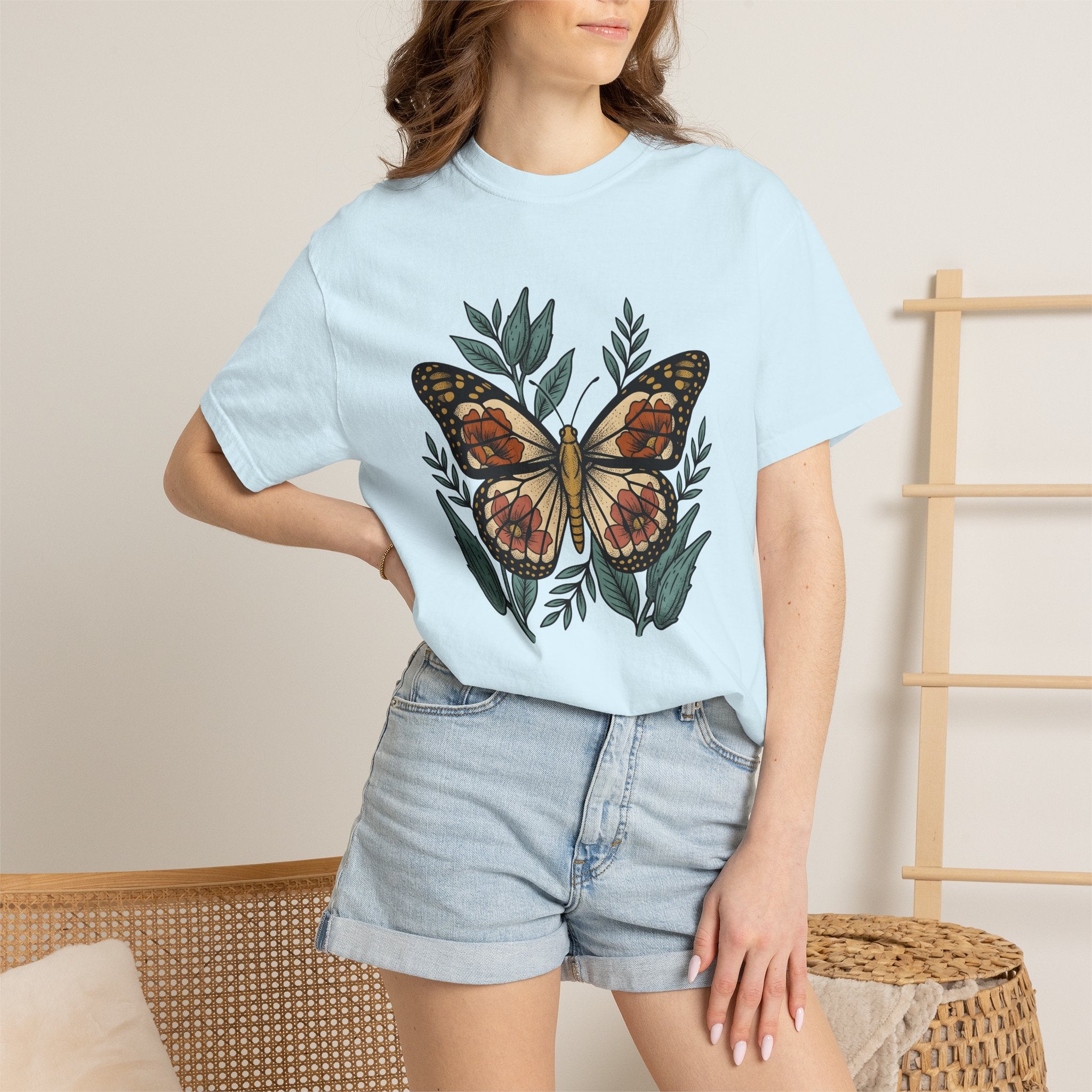 Butterfly Floral Shirt Easter Nature Gift Women Boho Tee Butterfly T-Shirt Spring Fan Floral Graphic Vintage Leaves Tshirt