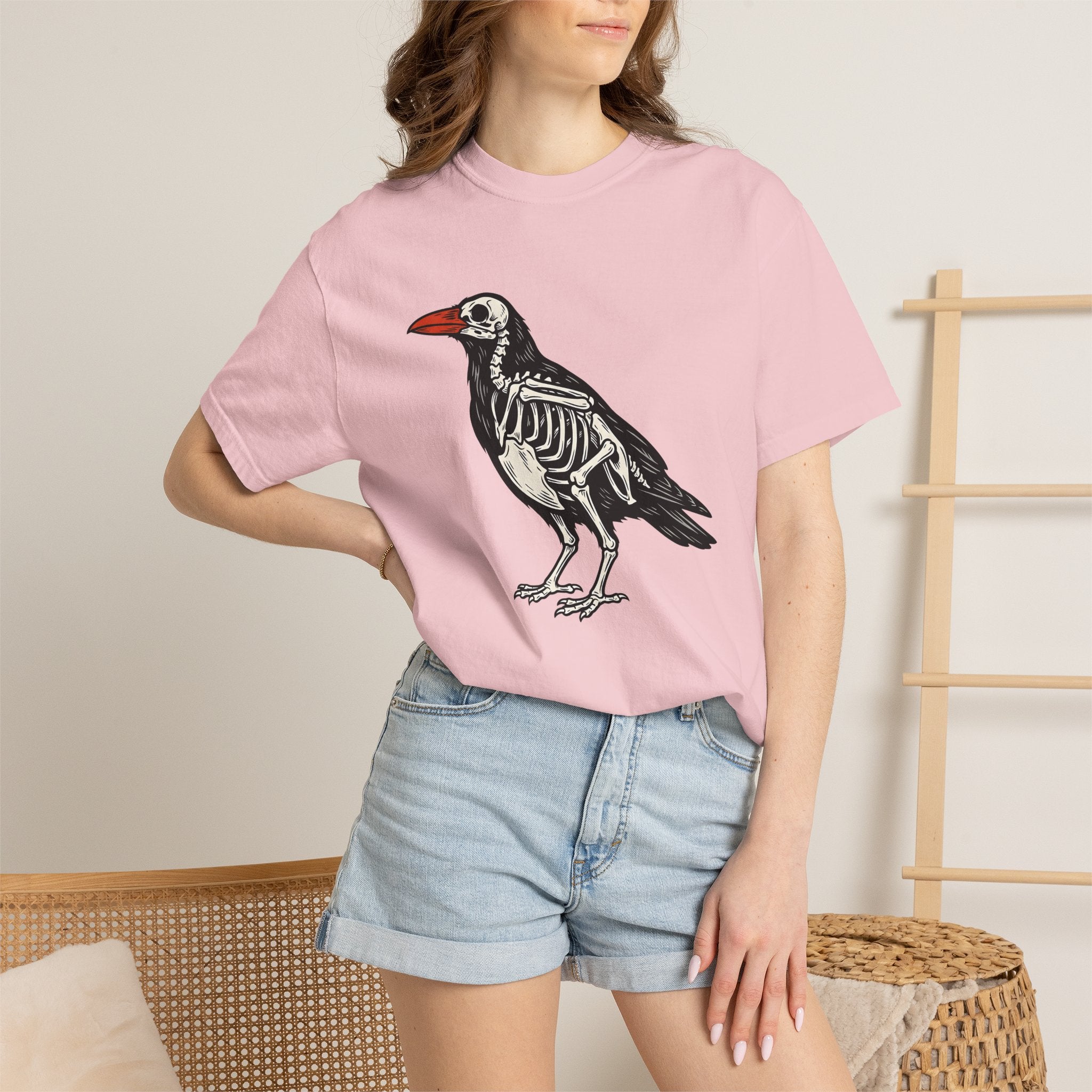 Raven Bones Shirt Halloween Scary Gift Women Horror Tee Crow T-Shirt Spooky Fan Dark Tshirt Fright Graphic Antique Skull Tshirt