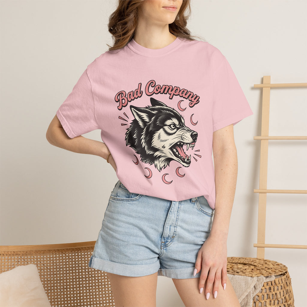 Wolf Portrait Shirt Animals Occult Gift Women Linework Tee Canine T-Shirt Wildlife Fan Illustration Graphic Tshirt Hand Drawn Crescent