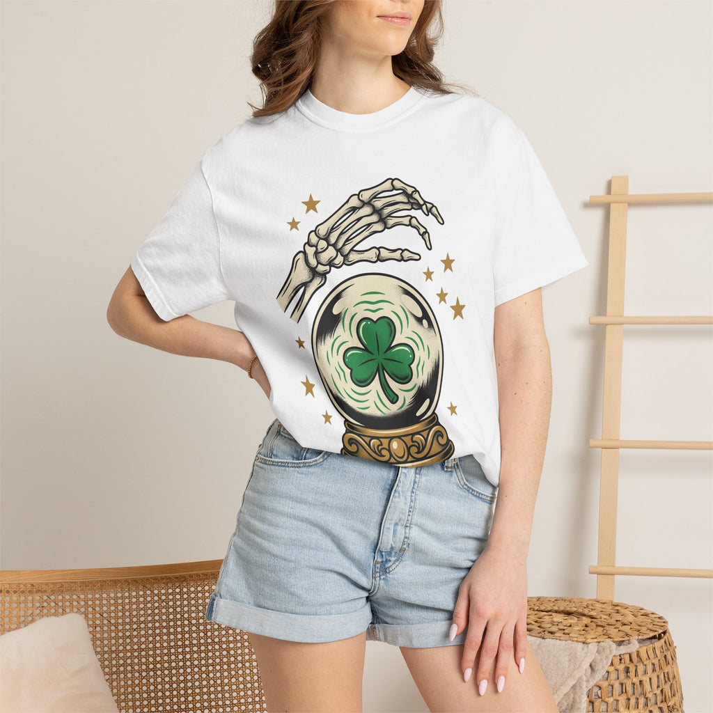 Shamrock Crystal Ball Shirt St Patrick's Day Gothic Gift Women Tattoo Tee Fortune Telling T-Shirt Irish Fan Traditional Tshirt Dark Graphic