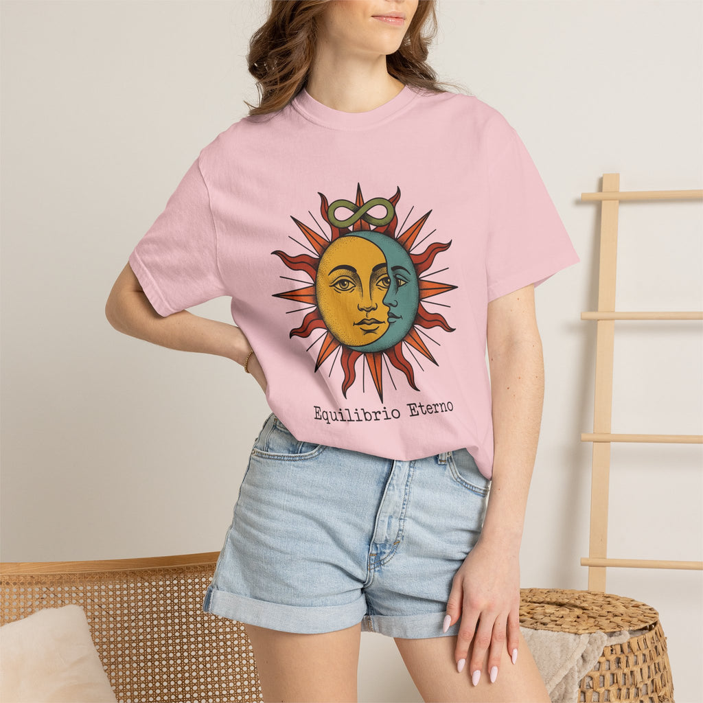 Sun Moon Face Shirt Boho Chic Spiritual Gift Women Celestial Tee Lunar T-Shirt Bohemian Enthusiast Astrology Graphic Tshirt Vintage Infinity