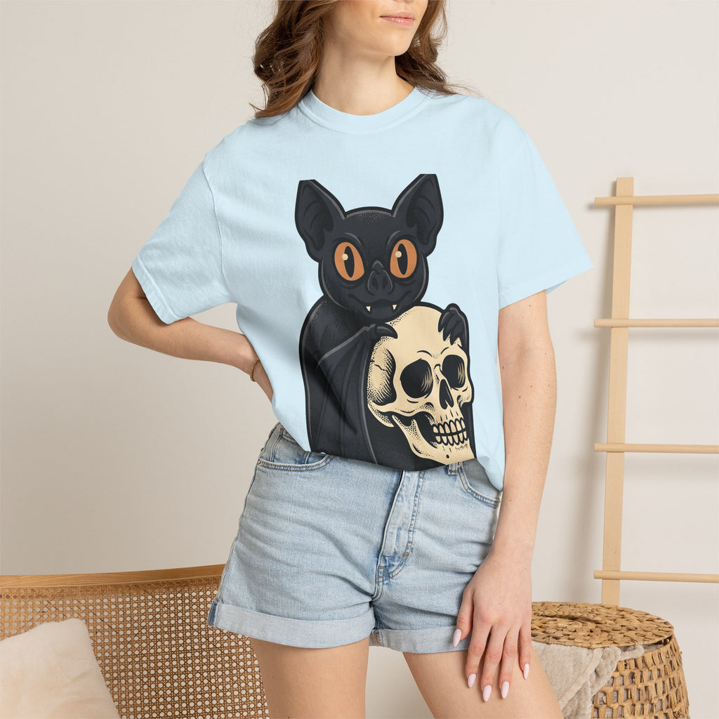 Bat Skull Shirt Halloween Gothic Gift Women Cartoon Tee Skull T-Shirt Horror Fan Spooky Tshirt Dark Graphic Vintage Eyes Tshirt