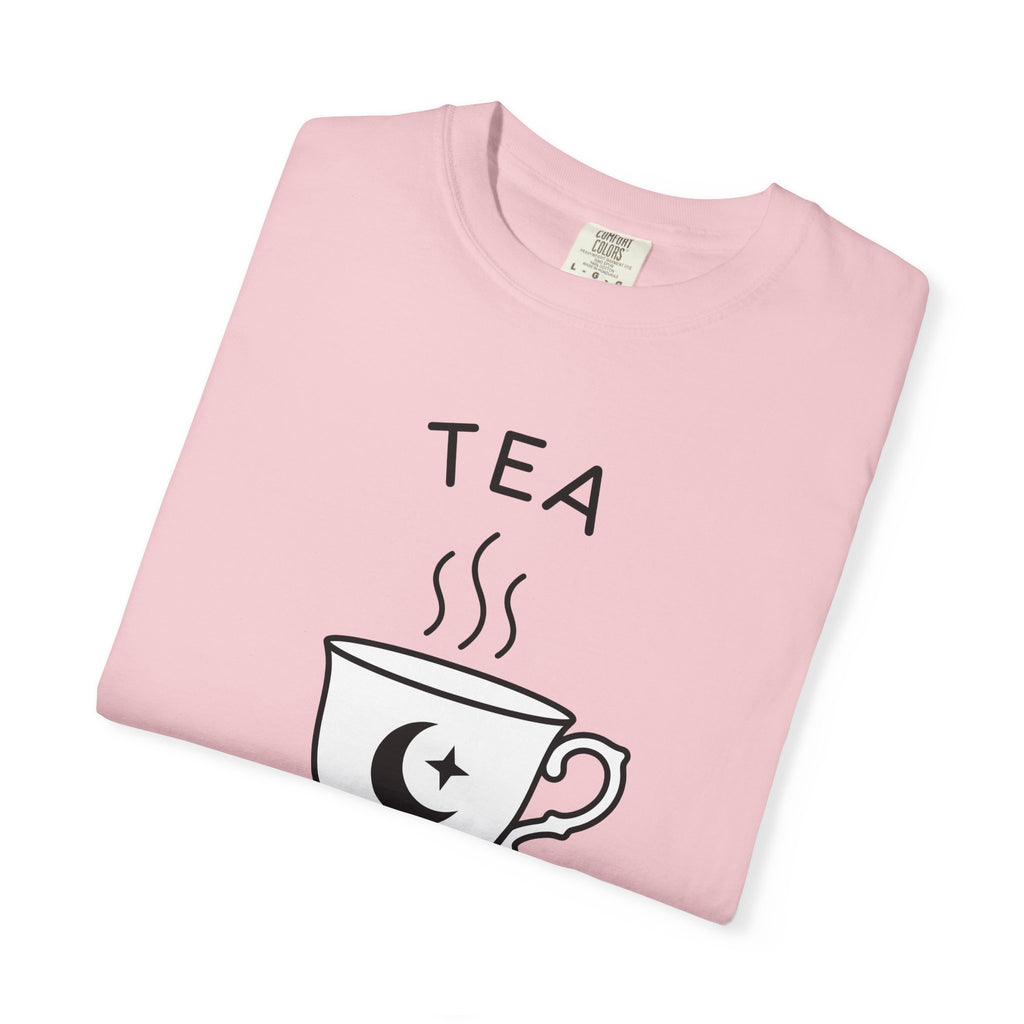 Tea Cup Shirt Tea Witchcraft Gift Women Minimalist Tee Mug T-Shirt Tea Enthusiast Simple Tshirt Occult Graphic Vintage Crescent Moon Tshirt