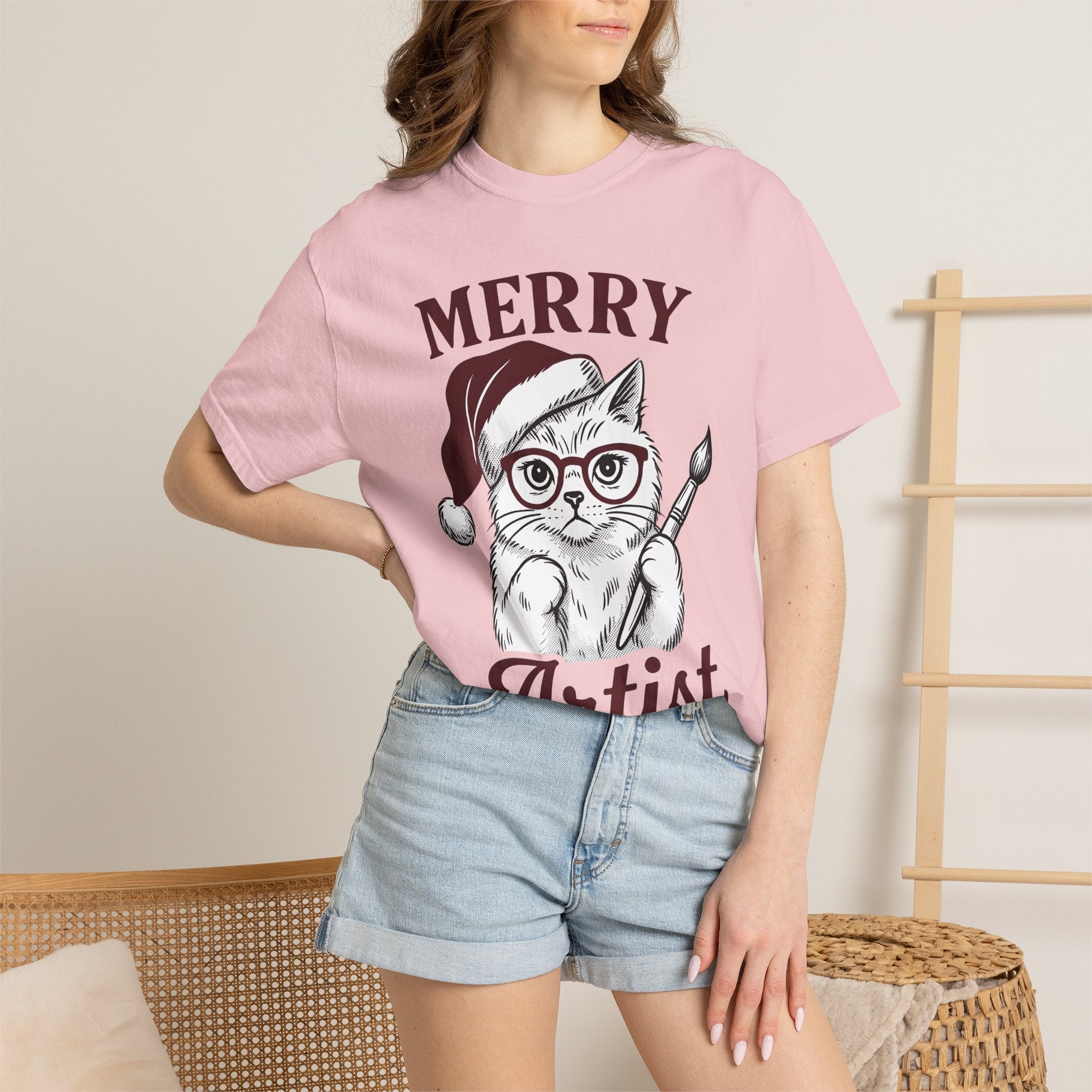 Cat Santa Hat Shirt Cat Christmas Gift Women Hand Drawn Tee Kitty Cat T-Shirt Feline Fan Illustrated Graphic Christmas Design Vintage