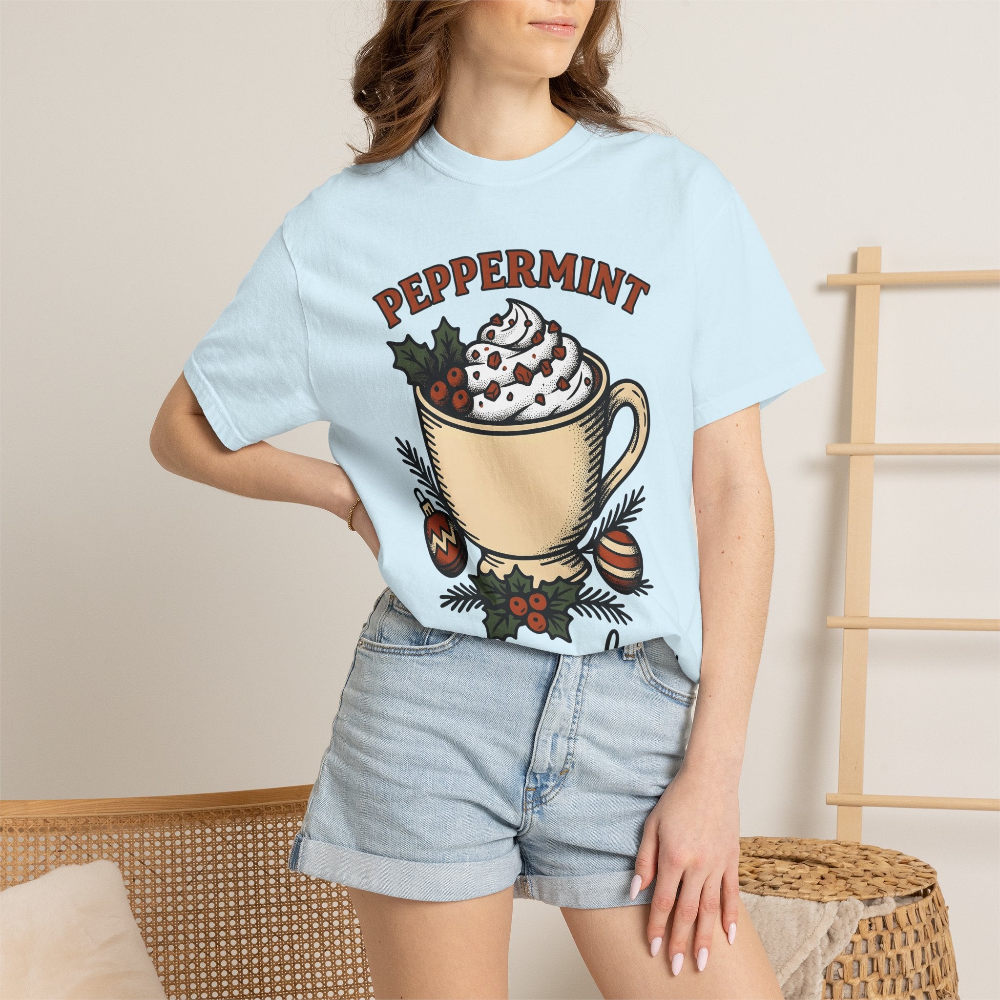 Coffee Cup Shirt Christmas Latte Gift Women Classic Tee Mug T-Shirt Xmas Fan Coffee Cupping Tshirt Cappuccino Graphic Doodle Holly Branches