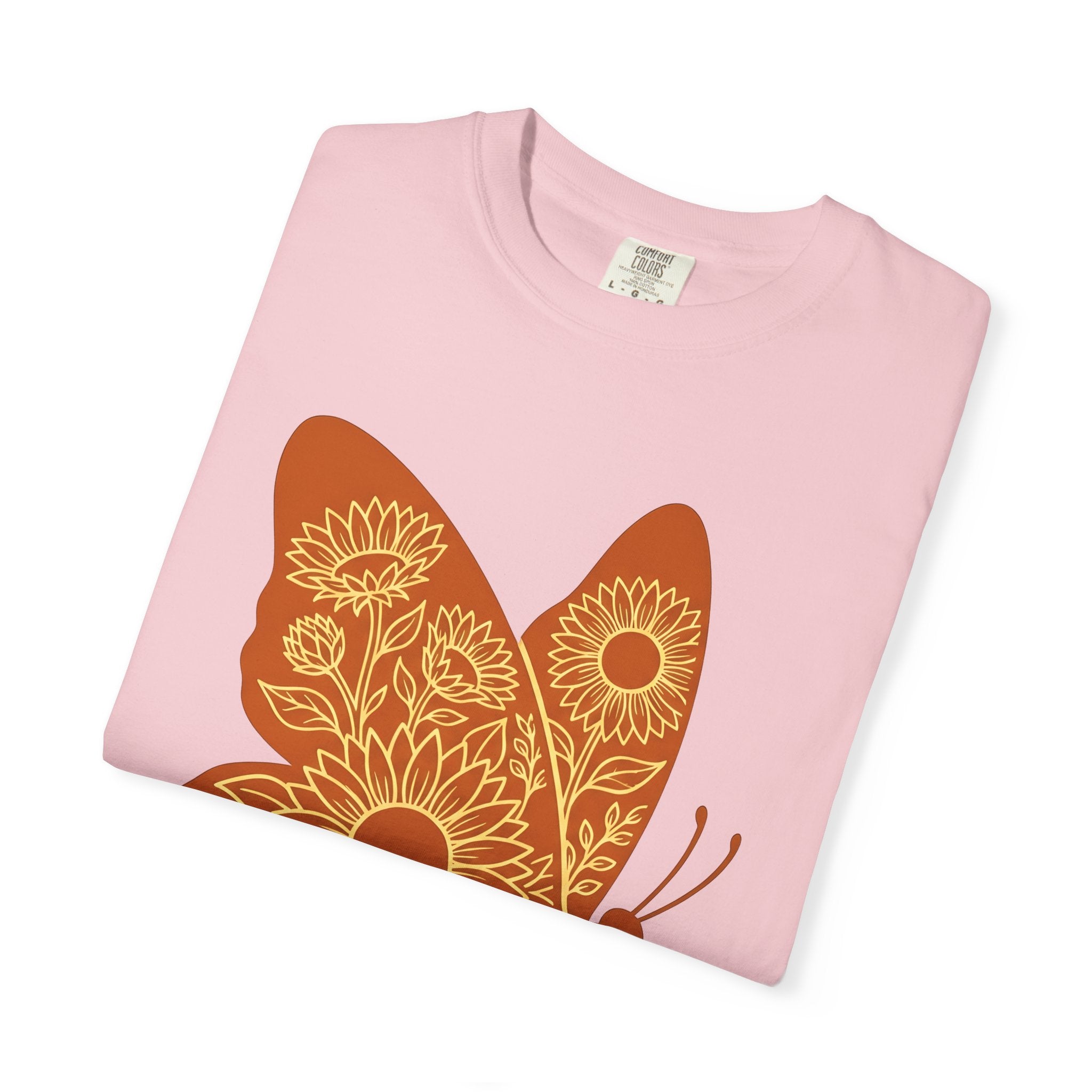 Butterfly Sunflower Shirt Animals & Flowers Outdoors Gift Women Rustic Tee Sunflower T-Shirt Floral Fan Vintage Tshirt Nature Graphic Simple