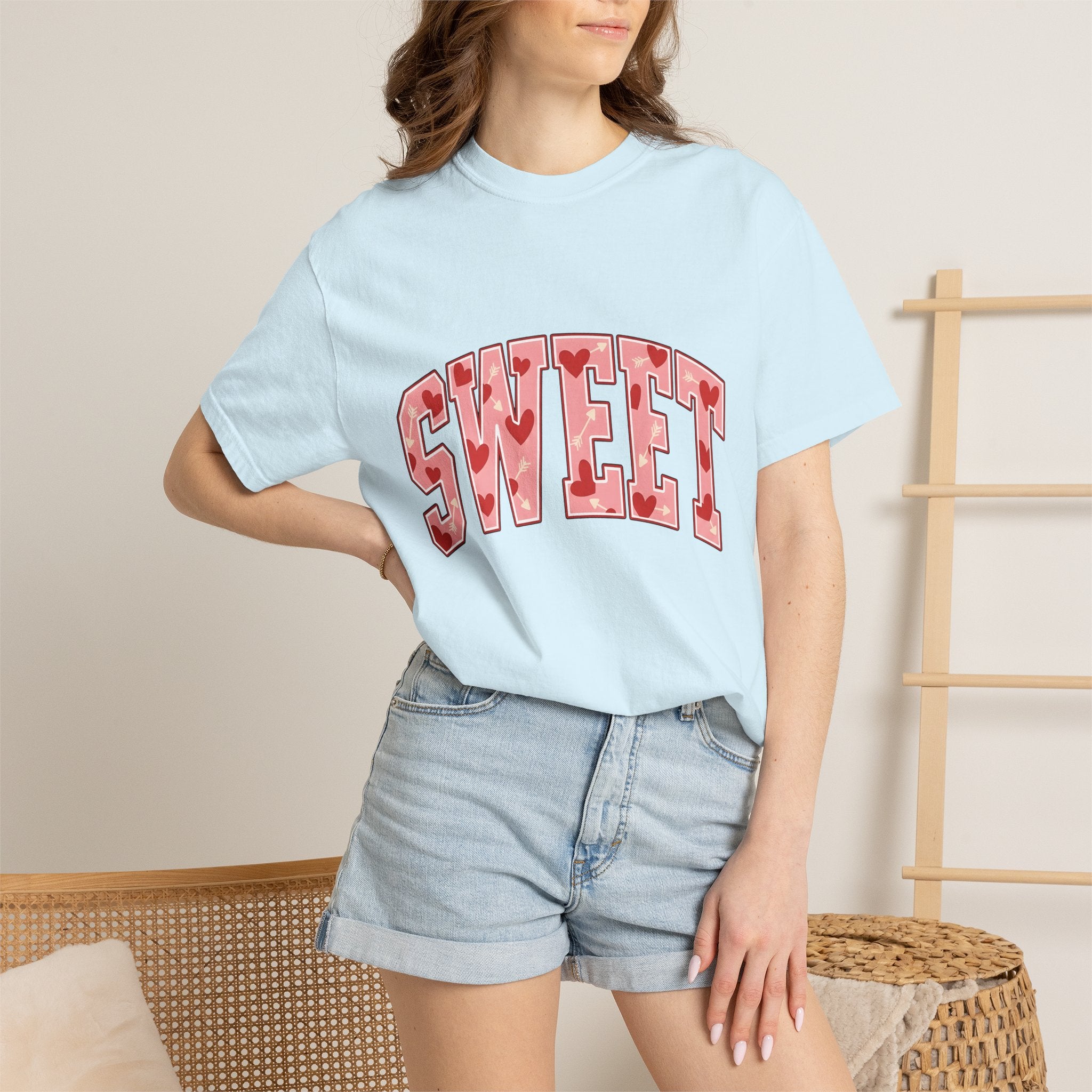 Heart Arrow Shirt Valentines Day Love Gift Women Bold Tee Arrowheart T-Shirt Valentines Day Enthusiast Graphic Tshirt Romance Graphic Design