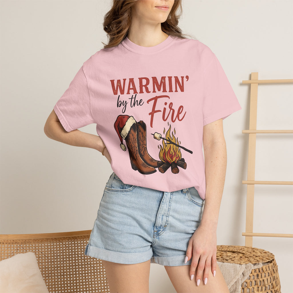 Cowgirl Boots Shirt Christmas Ranch Gift Women Antique Tee Boots T-Shirt Christmas Fan Vintage Tshirt Farm Graphic Line Art Bonfire Tshirt