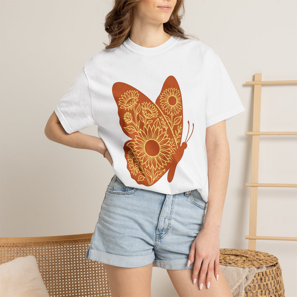 Butterfly Sunflower Shirt Animals & Flowers Outdoors Gift Women Rustic Tee Sunflower T-Shirt Floral Fan Vintage Tshirt Nature Graphic Simple