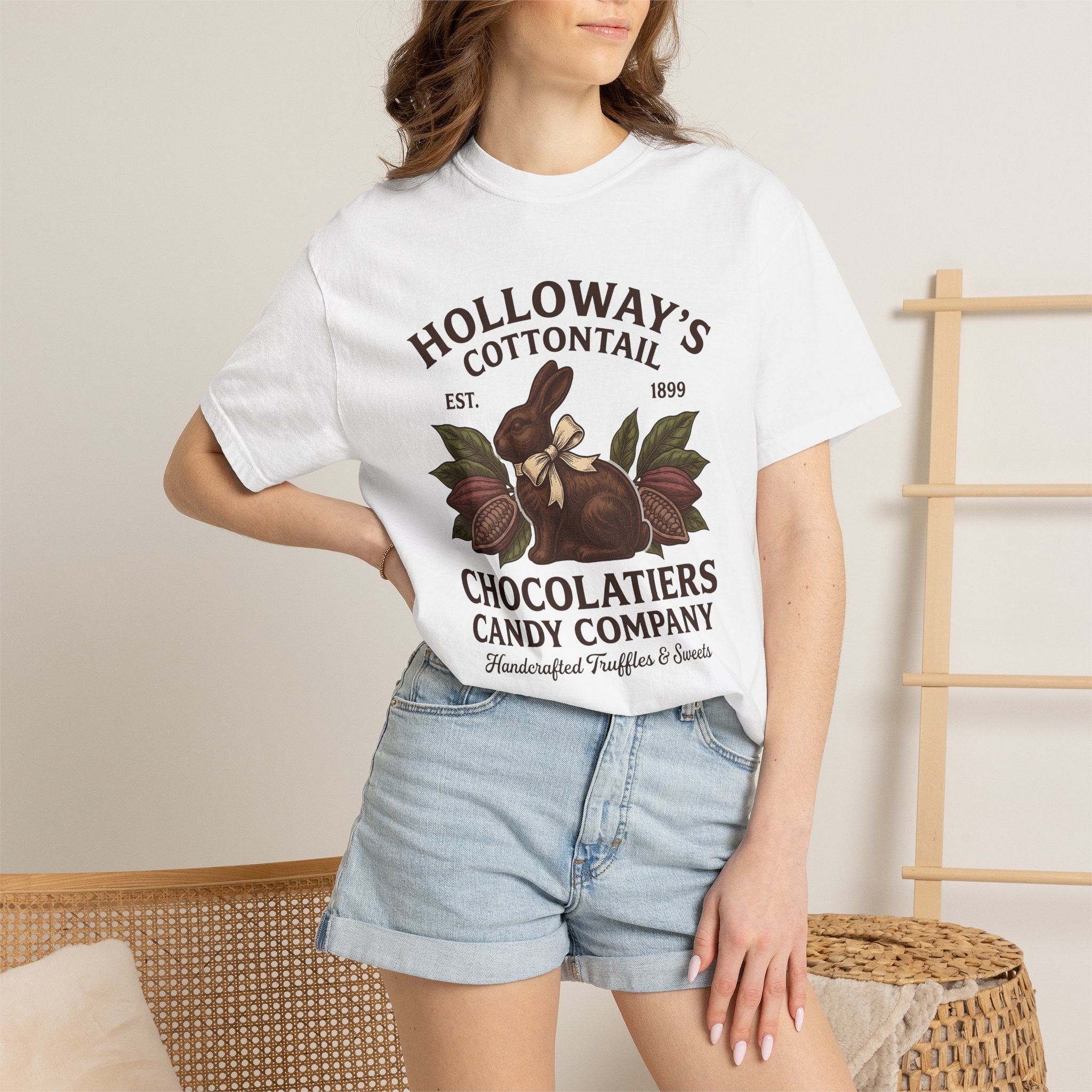 Chocolate Rabbit Shirt Easter Treats Gift Women Old School Tee Chocolate Bunny T-Shirt Easter Fan Chocolatey Tshirt Sweets Graphic Line Art