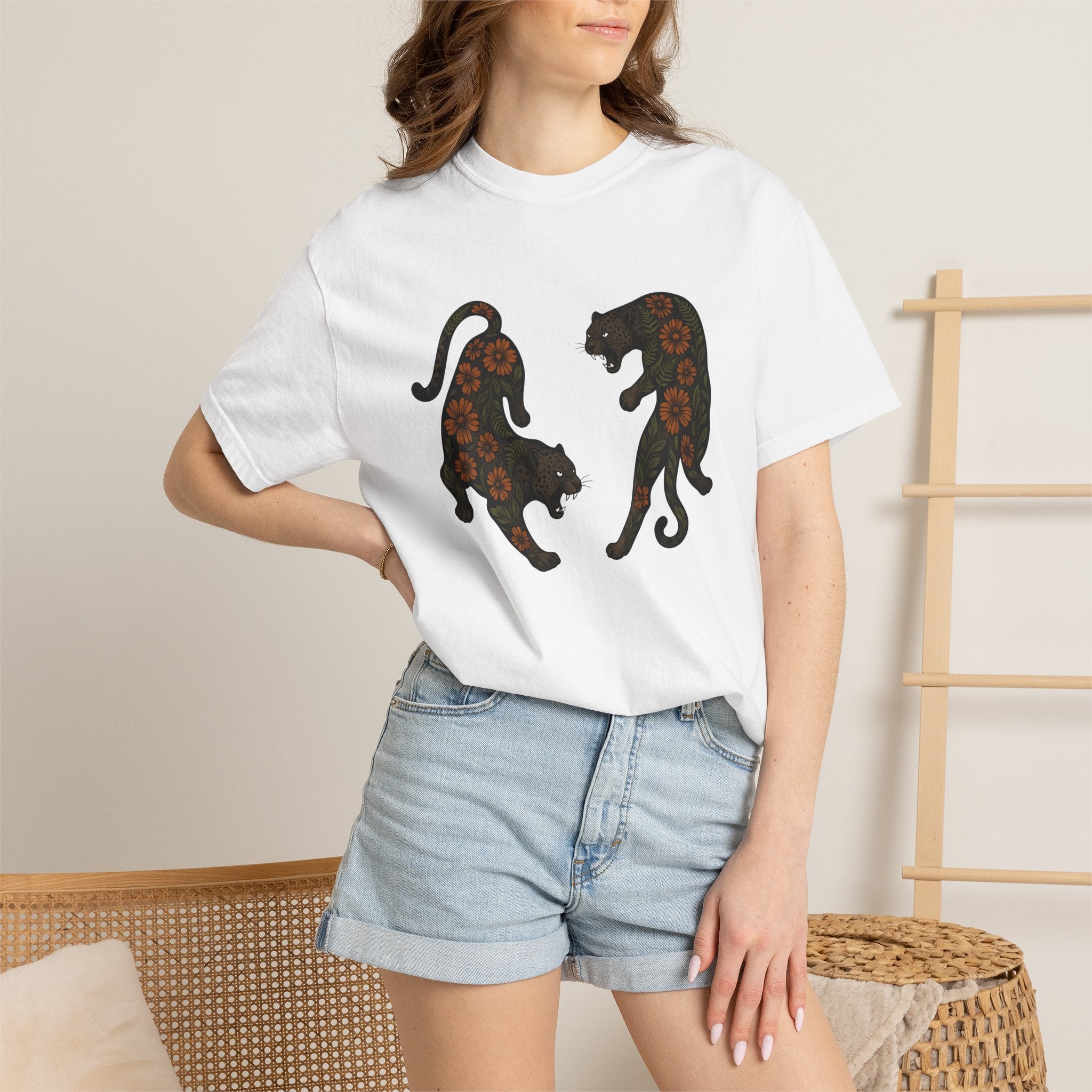 Blossom Panther Shirt Cat Flower Gift Women Neo Traditional Tee Panther T-Shirt Cat Fan Tattooed Tshirt Floral Graphic Hand Drawn Floral