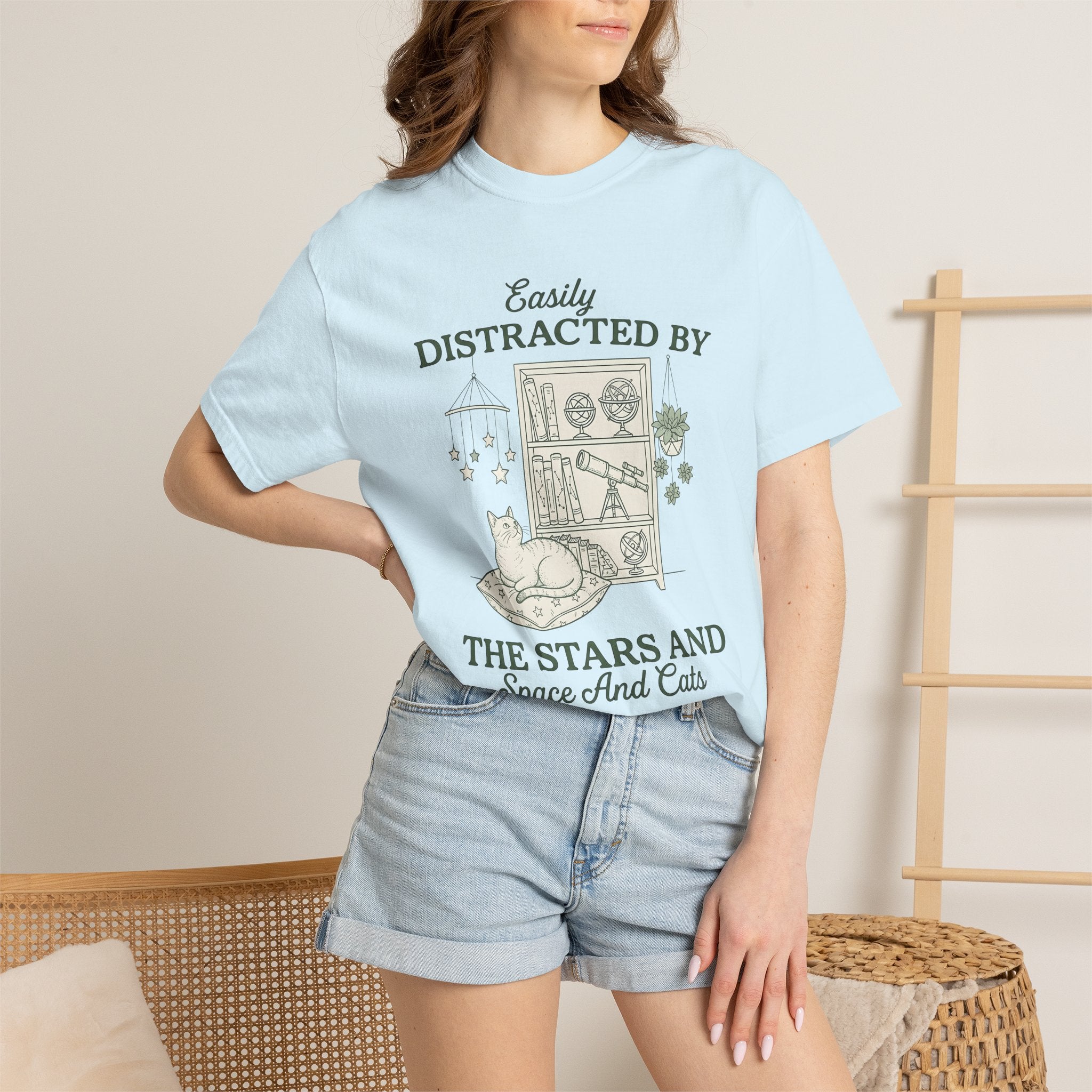 Kitten Shelf Shirt Cat Space Gift Women Outline Tee Cat Shelf T-Shirt Cat Fan Minimalist Tshirt Galaxy Graphic Modern Spyglass Tshirt