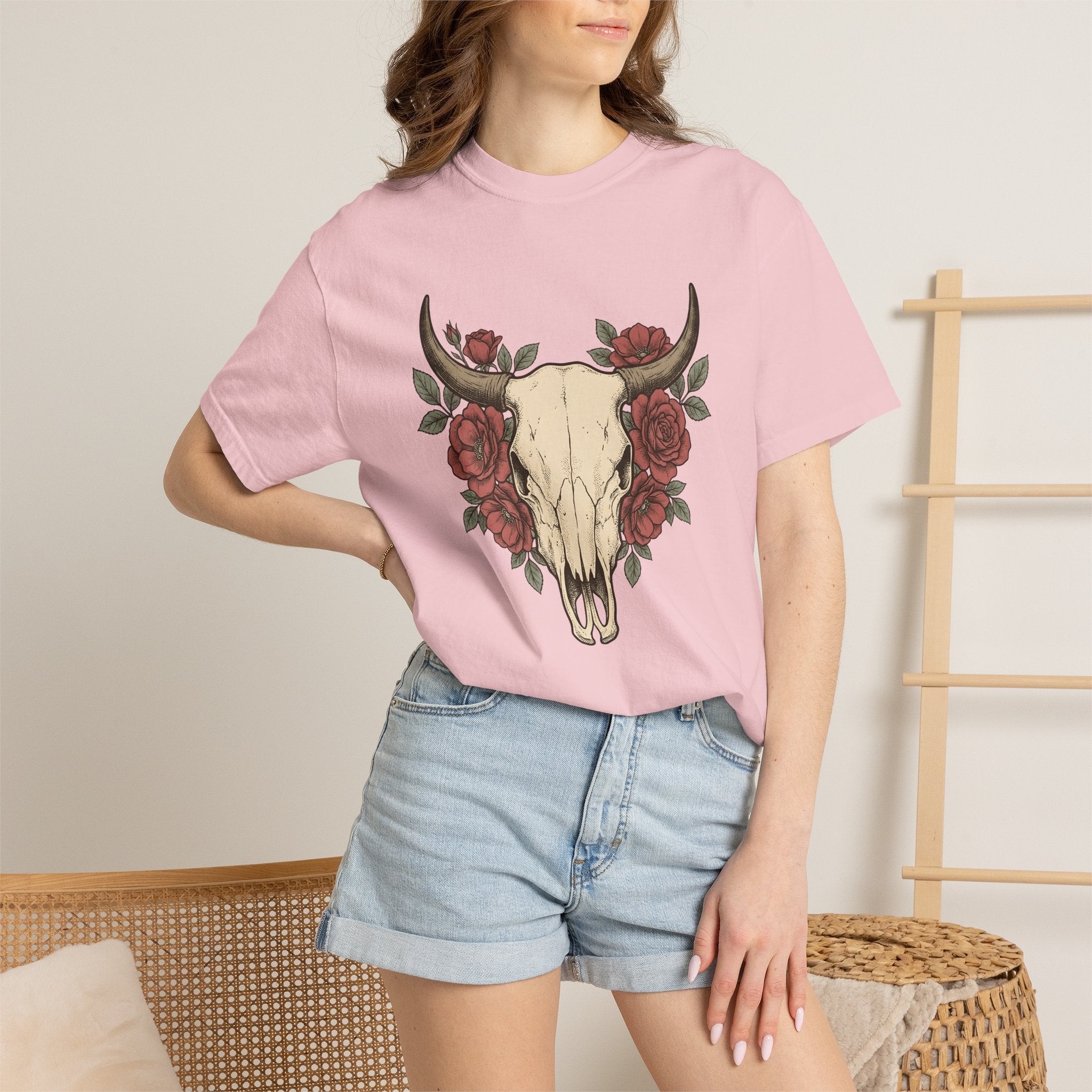 Steer Skull Shirt Cowgirl Cowboy Gift Women Ink Tee Bull Skull T-Shirt Rodeo Fan Tattoo Tshirt Cowboy Graphic Retro Flower Tshirt