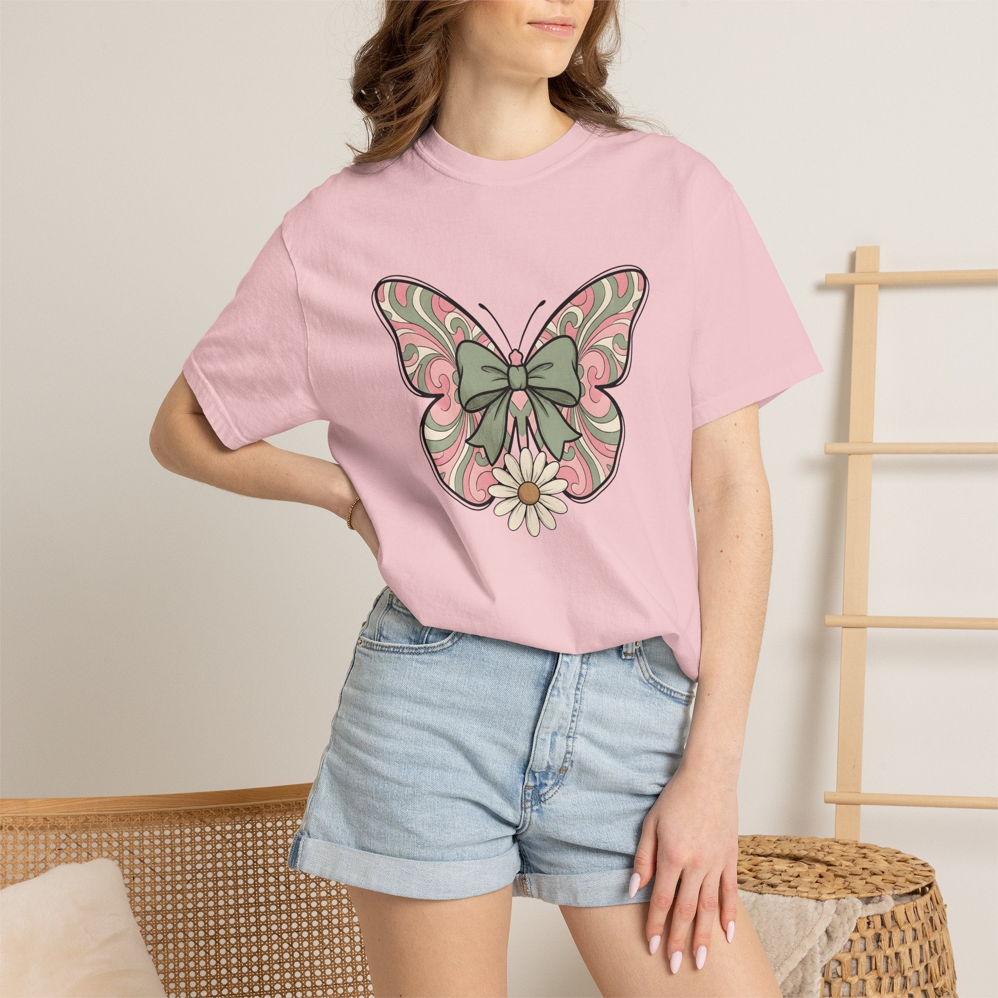 Butterfly Ribbon Shirt Easter Garden Gift Women Soft Colors Tee Bow T-Shirt Spring Fan Pastel Tshirt Yard Graphic Retro Flower Tshirt