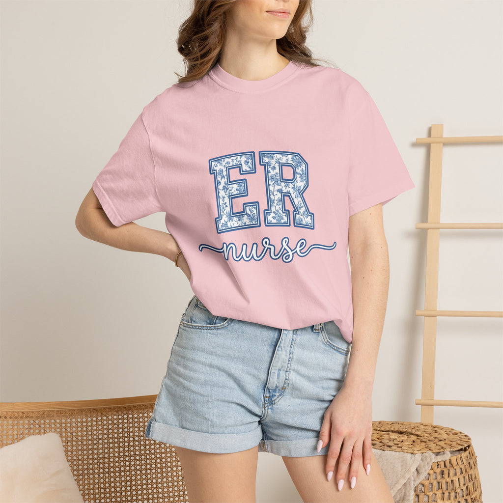 Floral Varsity Letters Shirt Nurse Medical Gift Women Vintage Tee Letterman T-Shirt Healthcare Enthusiast Retro Tshirt Health Graphic