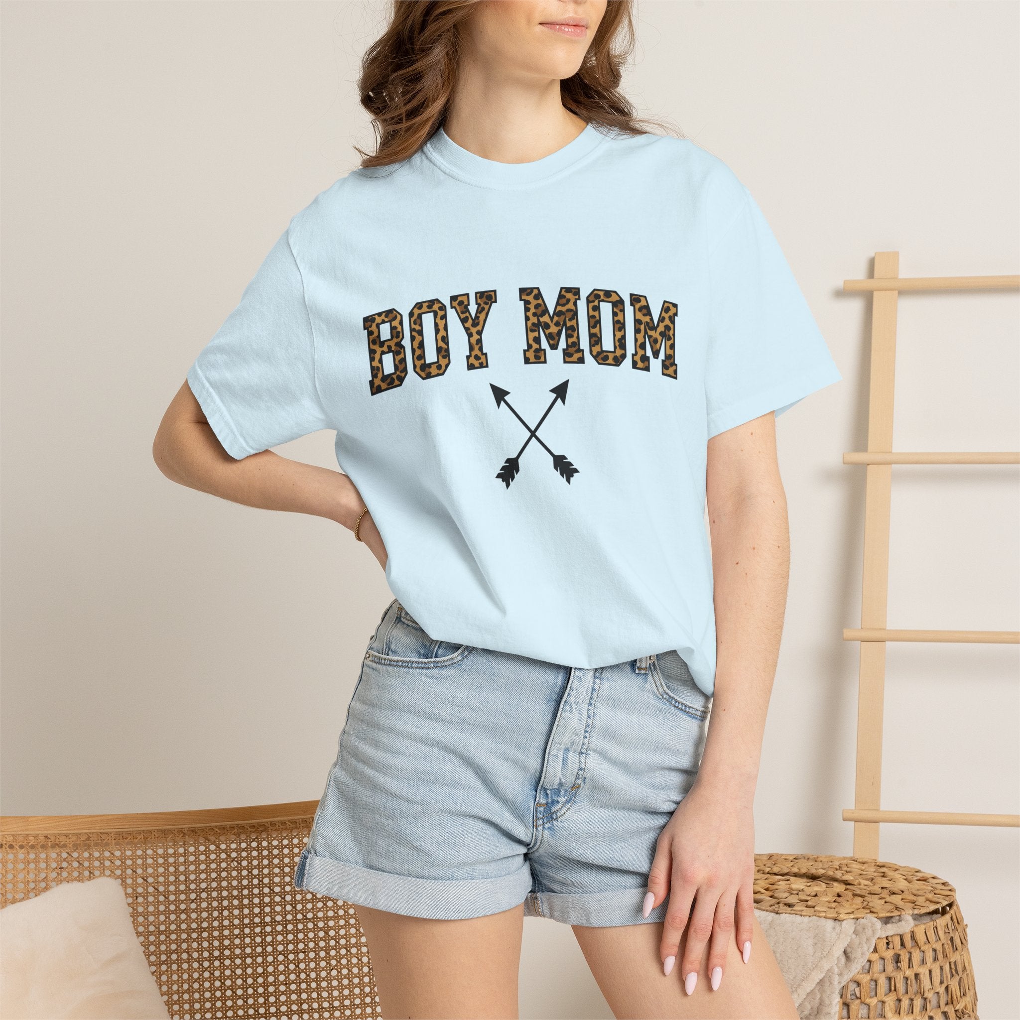 Spotted Text Design Shirt Moms Nature Print Gift Women Thick Tee Typography T-Shirt Motherhood Fan Bold Tshirt Wilderness Graphic Bare Arrow