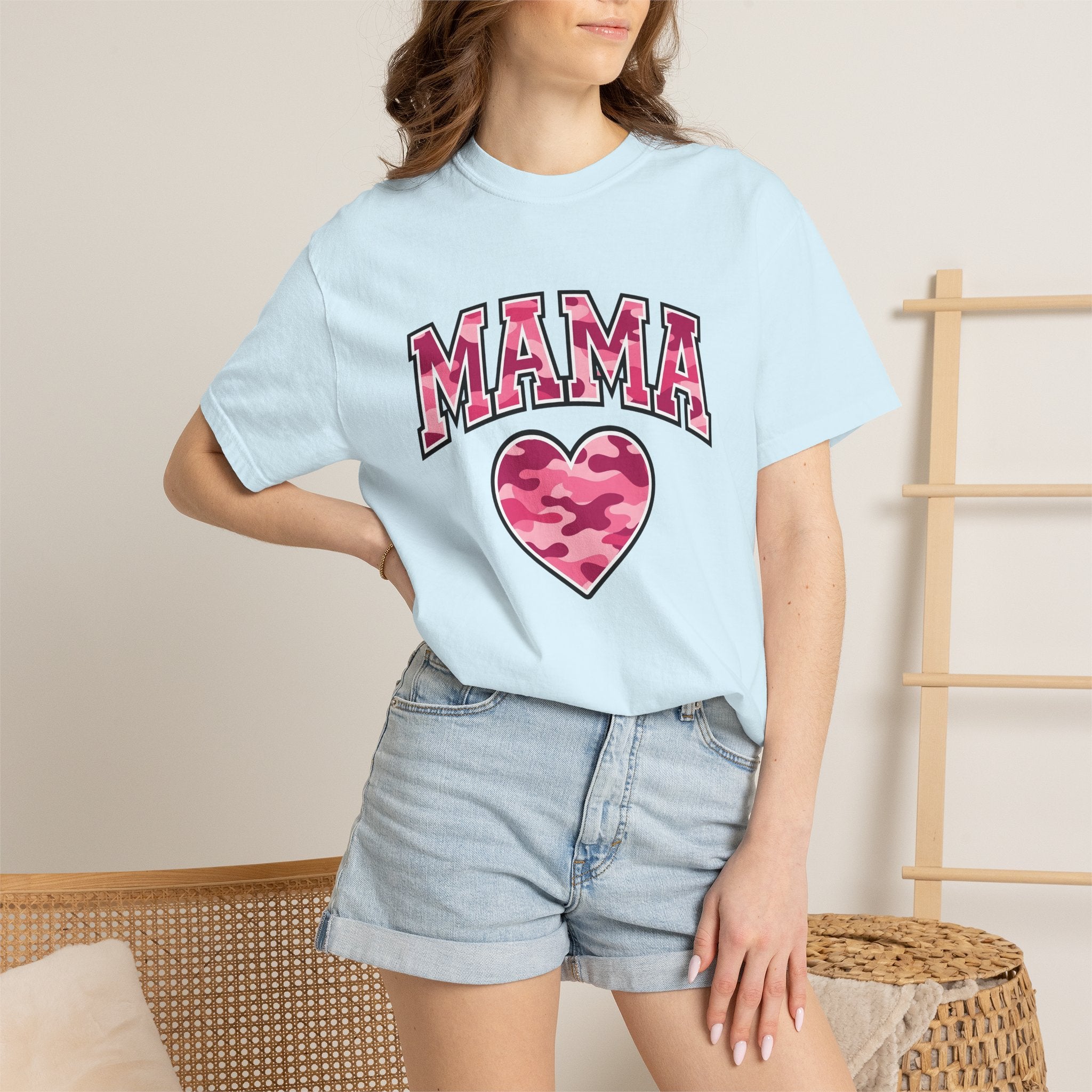 Pink Camo Heart Shirt Mom Family Gift Women Bold Tee Heart T-Shirt Mother Fan Graphic Tshirt Clan Graphic Retro Camouflage Pattern Tshirt