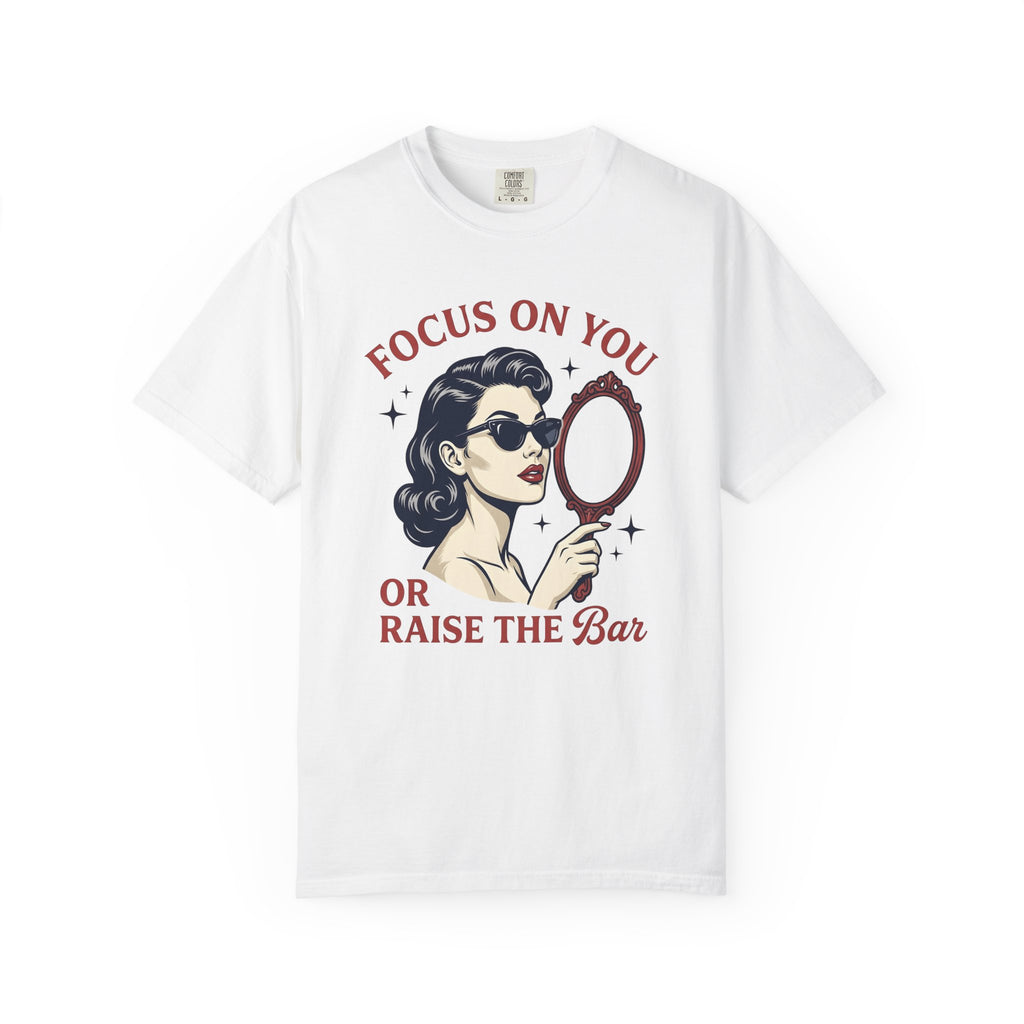 Retro Female Shirt Self Love Confidence Gift Women Retro Tee Vintage Woman T-Shirt Empowerment Enthusiast Vintage Style Tshirt Bold Graphic