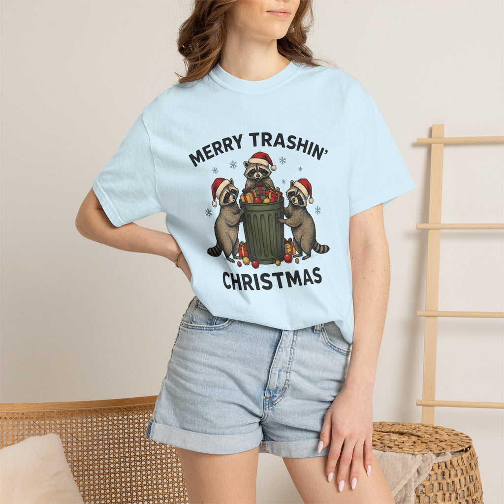 Raccoon Xmas Hats Shirt Christmas Critters Gift Women Old School Tee Trash Panda T-Shirt Xmas Fan Vintage Tshirt Animal Graphic Outline