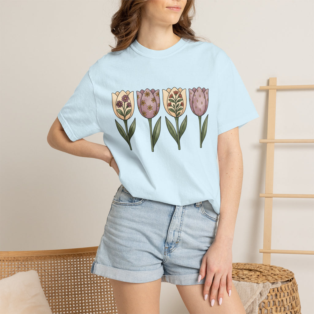 Tulip Bouquet Shirt Easter Blossom Gift Women Tribal Tee Flower Arrangement T-Shirt Spring Fan Floral Tshirt Bloom Graphic Painterly Flower