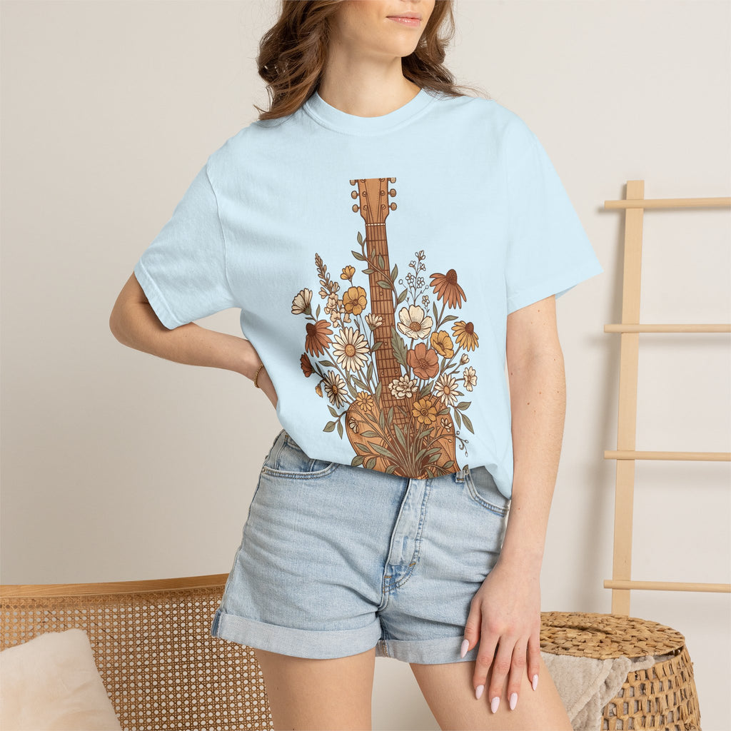 Floral Guitar Art Shirt Cowgirl Melody Gift Women Western Tee Guitar T-Shirt Rodeo Fan Country Tshirt Song Graphic Sketch Wild Blooms Tshirt