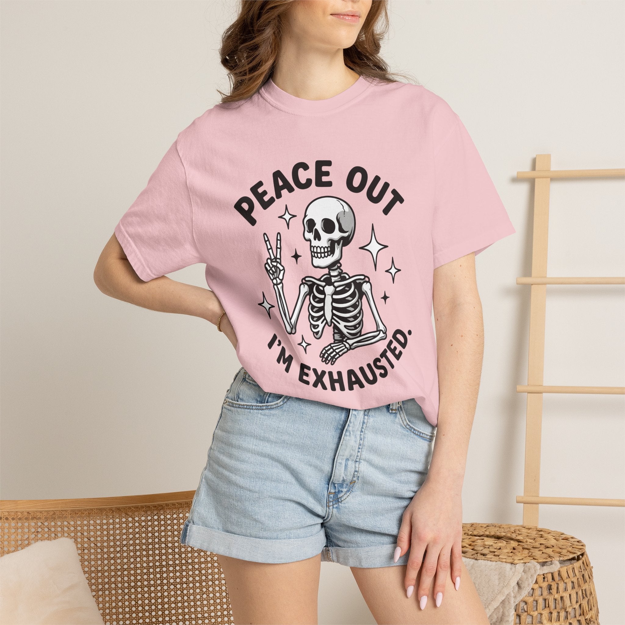Skull Peace Symbol Shirt Funny Party Gift Women Comic Tee Skull T-Shirt Humor Fan Cartoon Tshirt Party Graphic Vintage Sparkles Tshirt