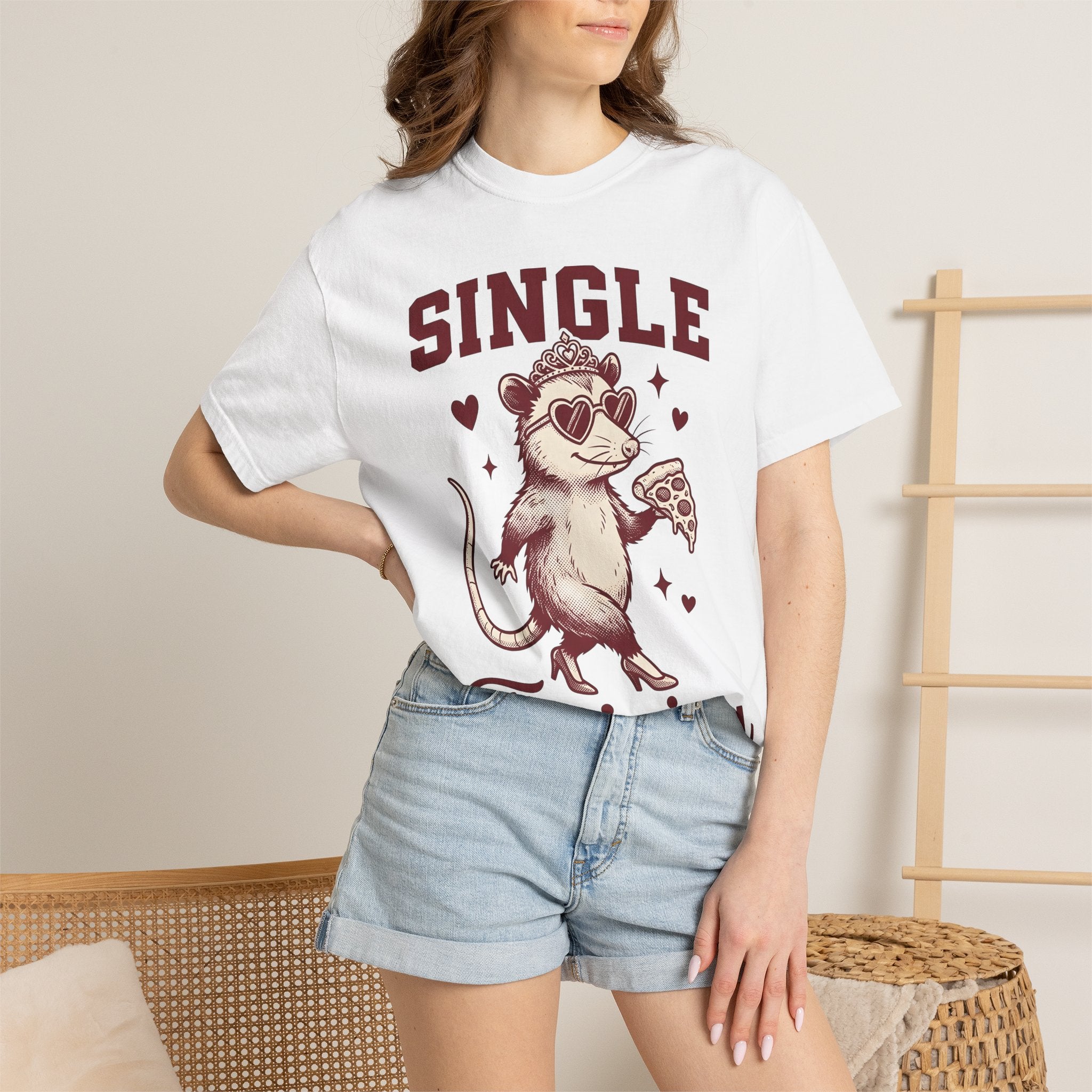 Possum Pizza Shirt Valentines Day Animal Gift Women Vintage Tee Pizza T-Shirt Valentine Fan Distressed Tshirt Creature Graphic Retro Hearts