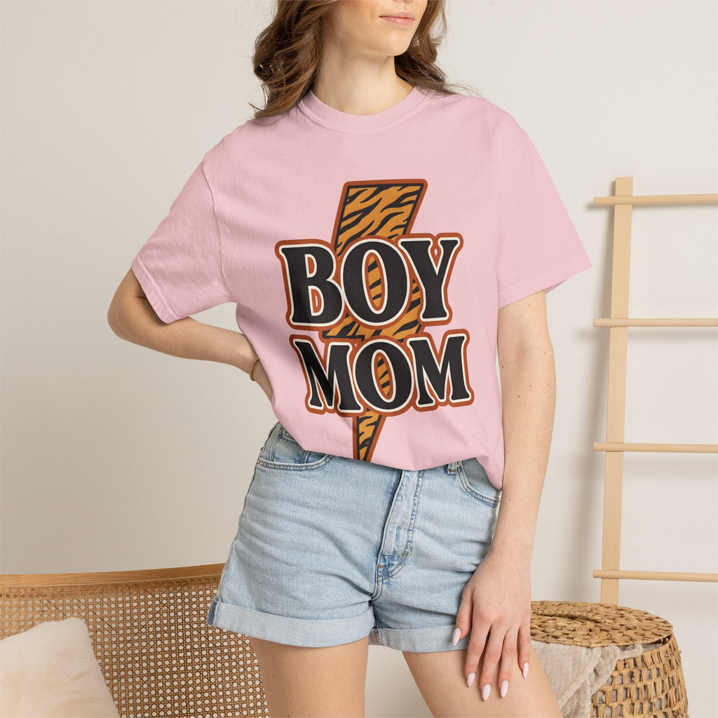 Lightning Bolt Shirt Boy Mom Souvenir Gift Women Illustrative Tee Thunderbolt T-Shirt Mom Fan Cartoon Tshirt Memorabilia Graphic Pop Art