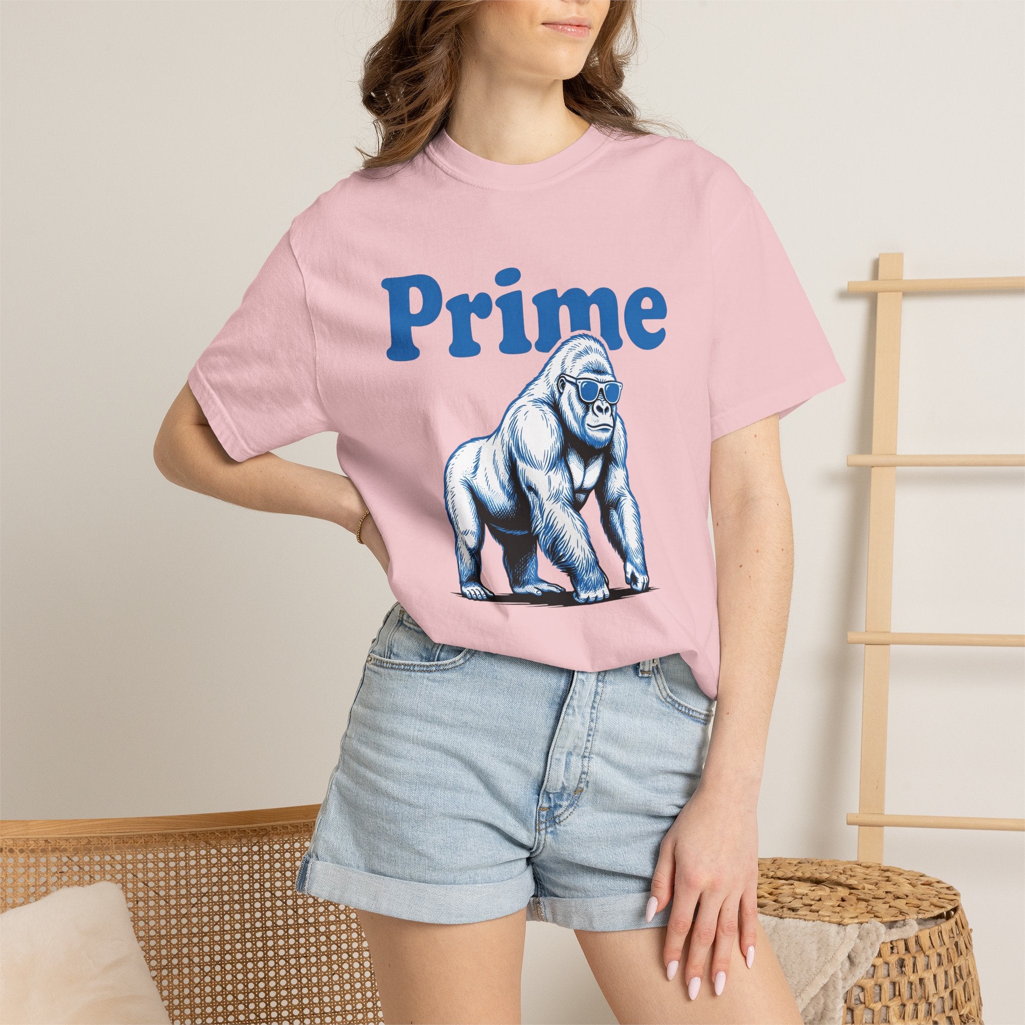 Gorilla Shades Shirt Animals Comedy Gift Women Modern Graphic Tee Monkey T-Shirt Wildlife Fan Ape Graphic Humor Illustration Vintage Glasses