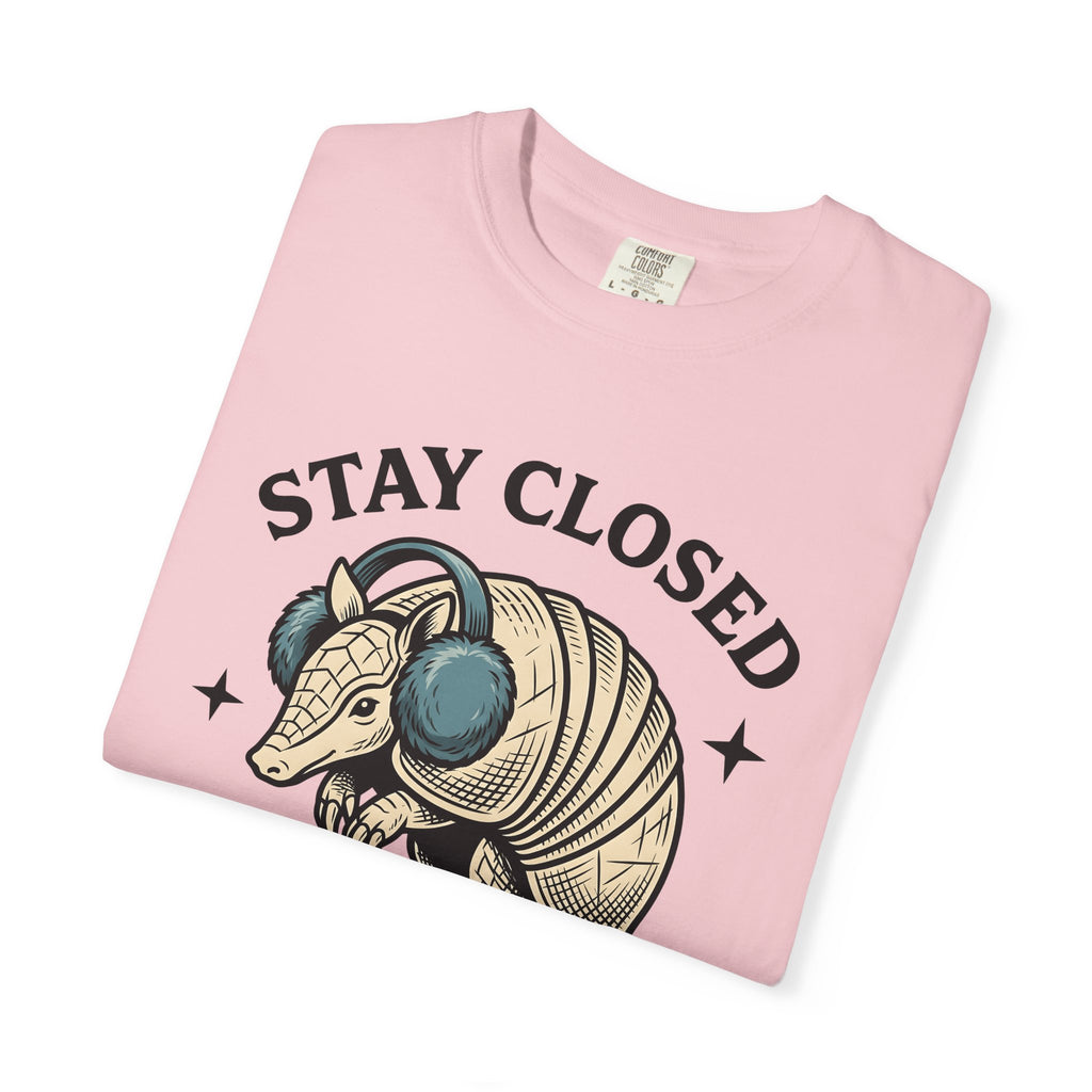 Armadillo Ear Muffs Shirt Funny Critter Gift Women Rustic Tee Armadillo Earmuffs T-Shirt Humor Fan Rustic Art Tshirt Animal Graphic Doodle