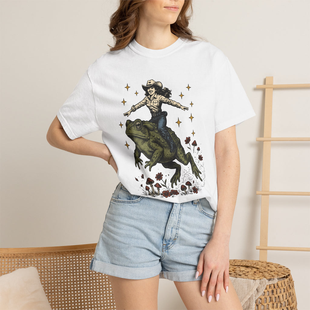 Cowgirl Riding Frog Shirt Cowgirl Western Gift Women Vintage Tee Rodeo T-Shirt Cowboy Fan Retro Tshirt Country Graphic Hand Drawn
